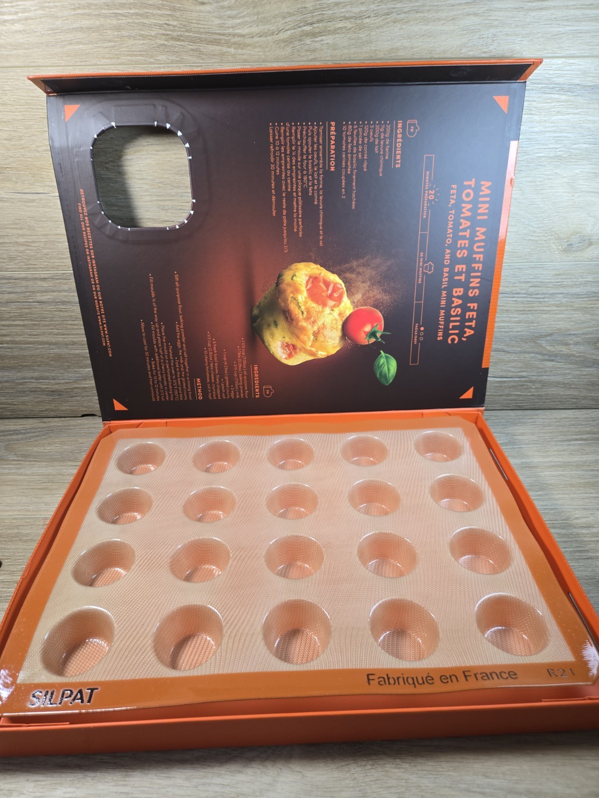 Silpat 20  Mini Muffin Perfect Baking Mold - 11 5/8" x 16 1/2"