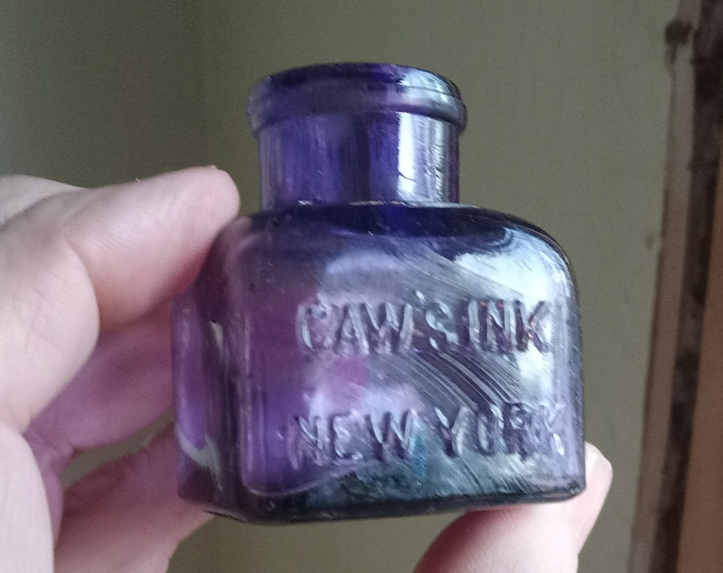 CAW'S INK NEW YORK BOLD EMB PRETTY AMETHYST EARLY 1900 SQUARE INK BOTTLE