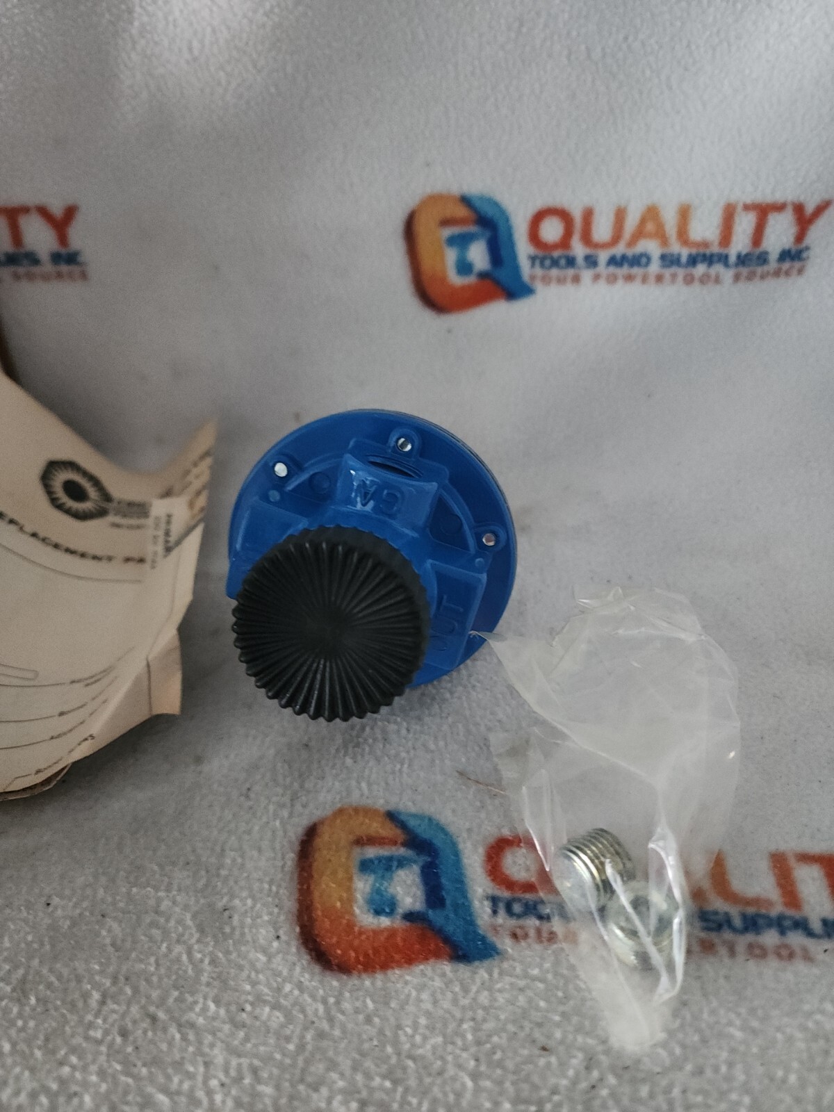 Coilhose Pneumatics 8802 Heavy Duty Regulator 1/4" New in Box