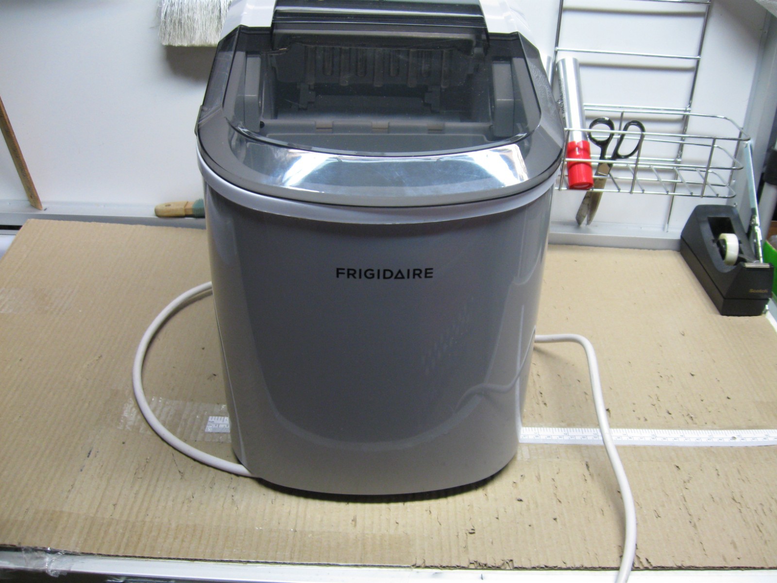 Portable Ice Maker, Frigidaire, Countertop/Picnic Table/Camping, Used Once