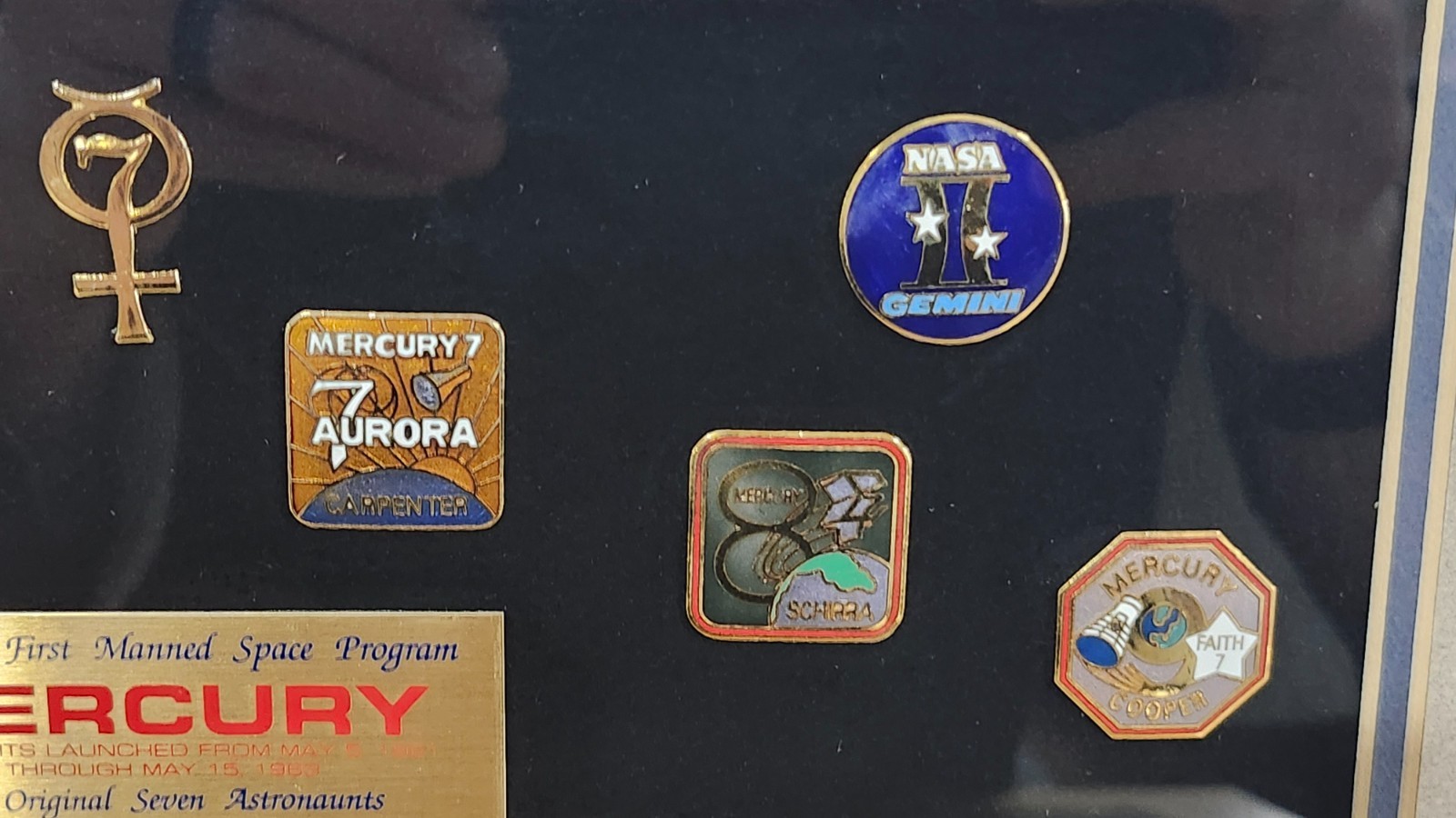 rare Wesco framed collection of NASA Mercury - Gemini insignia pins