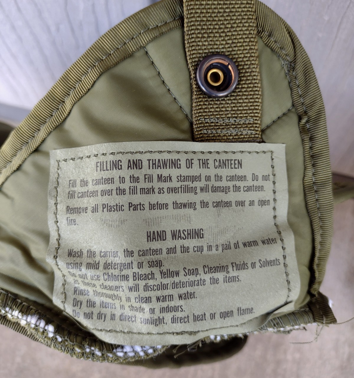 USGI ARCTIC CANTEEN CRS TYPE 2004 w/ CANTEEN CUP & ALICE CANTEEN COVER INSULATED