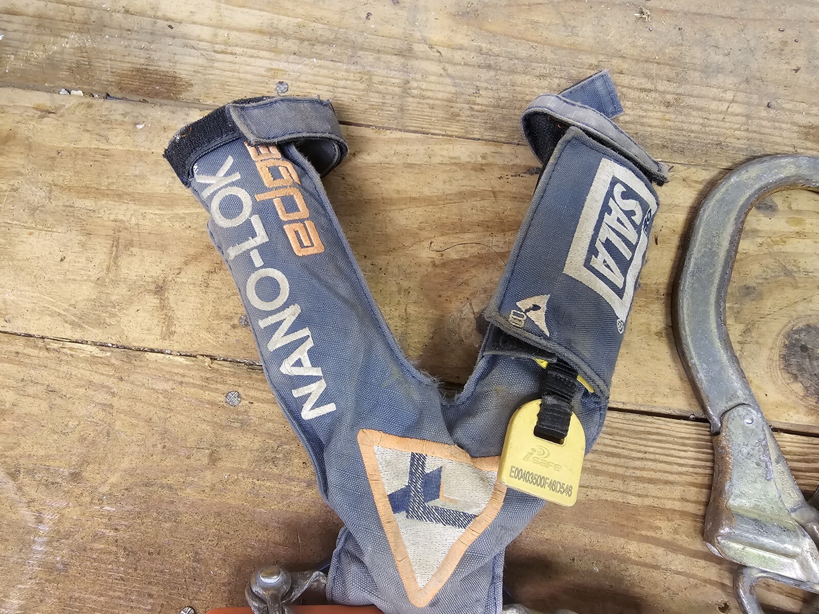 3M DBI SALA NANO-LOK 8' EDGE 3500227 DUAL LEG SELF RETRACTING LIFELINE LANYARD