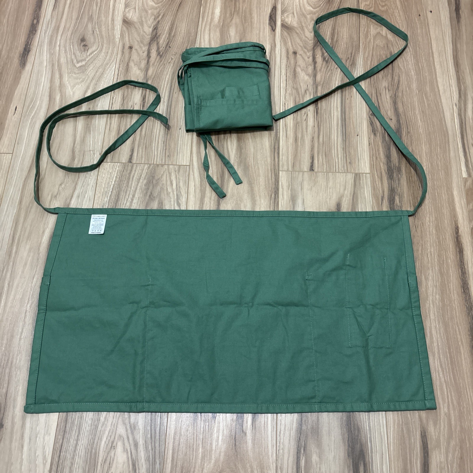 Qty 2 Dreamology Waist Apron with Pockets Server Uniform Soft Green - NWOT