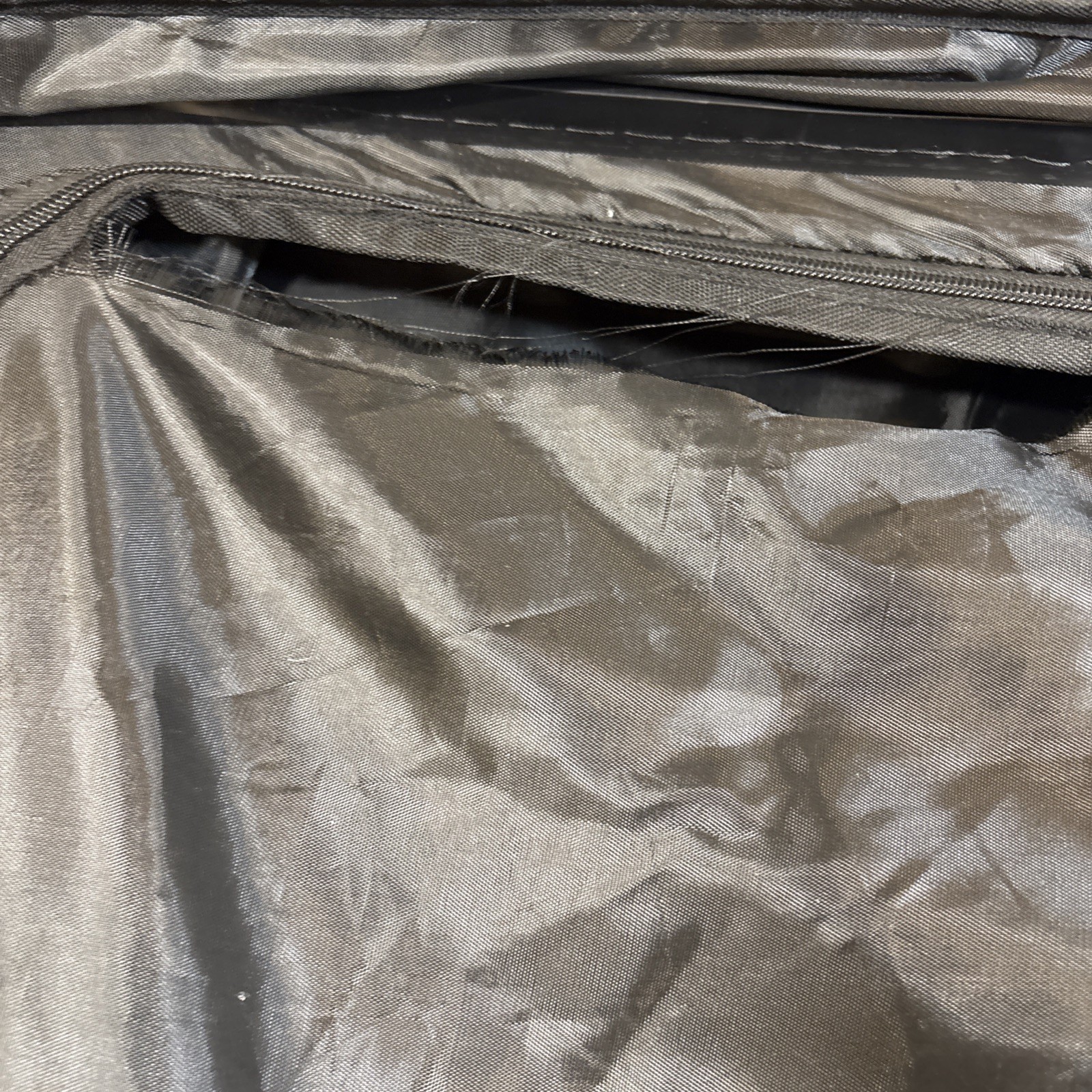 White Mountain Large Travel Luggage34x21x13. White Hard Case.