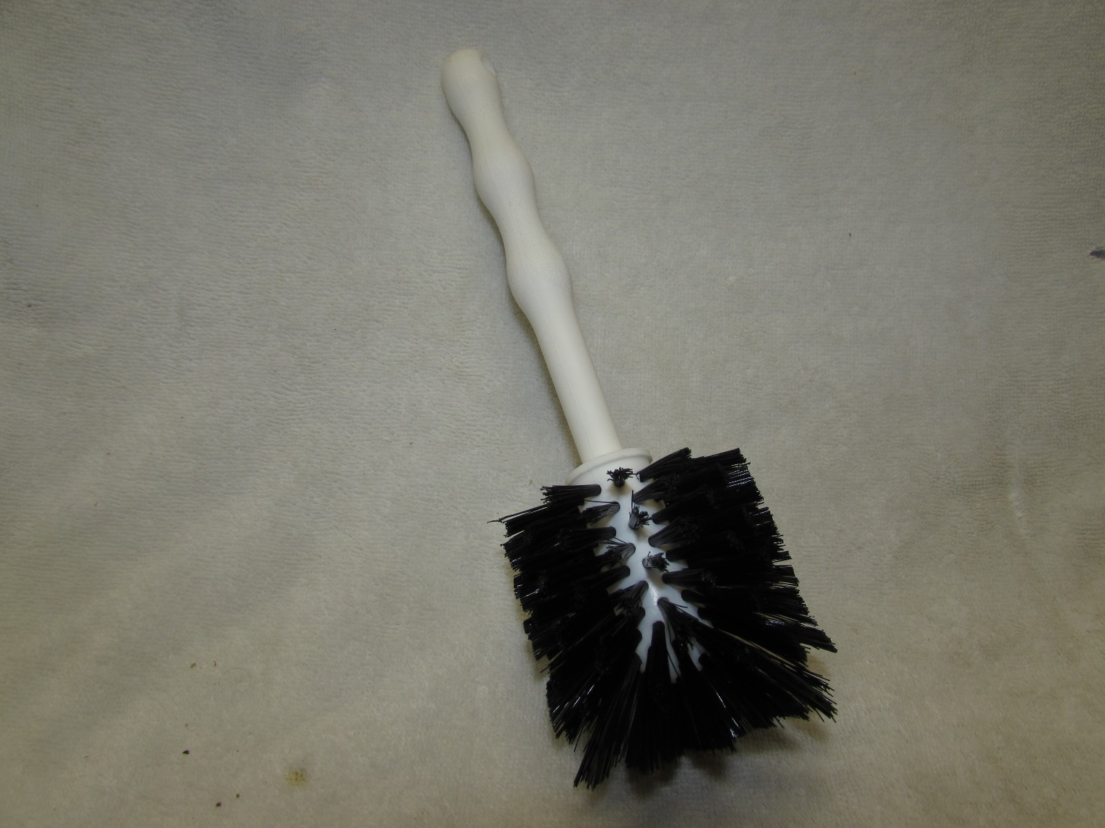 HEAVY DUTY Scrub Brush Kitchen Long Durable Bottle Grip Containers Disposal NEW