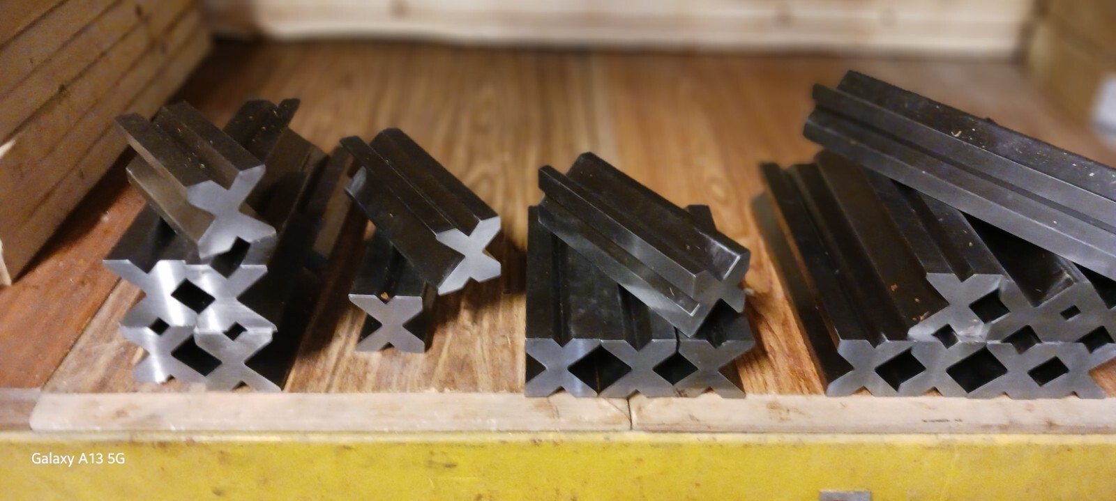 Press Brake 4 Way Die x 2.36" Sq. x 12 "lg , 85 Deg. Forms 20 Ga. to 1/4" Plate