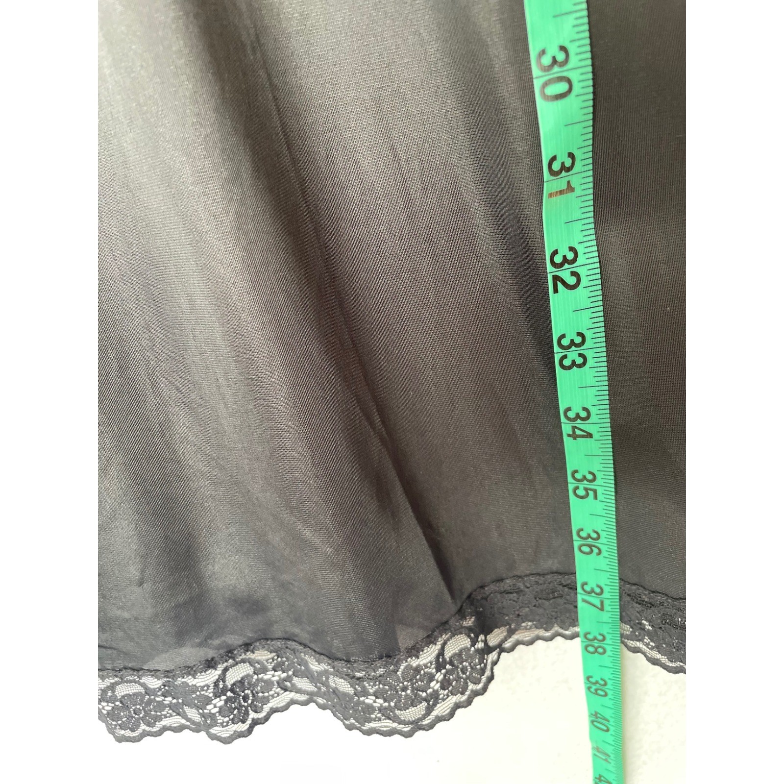 Vanity Fair Full Slip Langerie Dress Women 36 Black Lace Trim Vintage 10-103