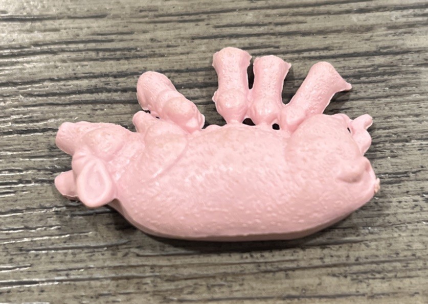 FEEDING PIG AND SUCKLING Plastic Toy Farm Animals figurines PIG HOG