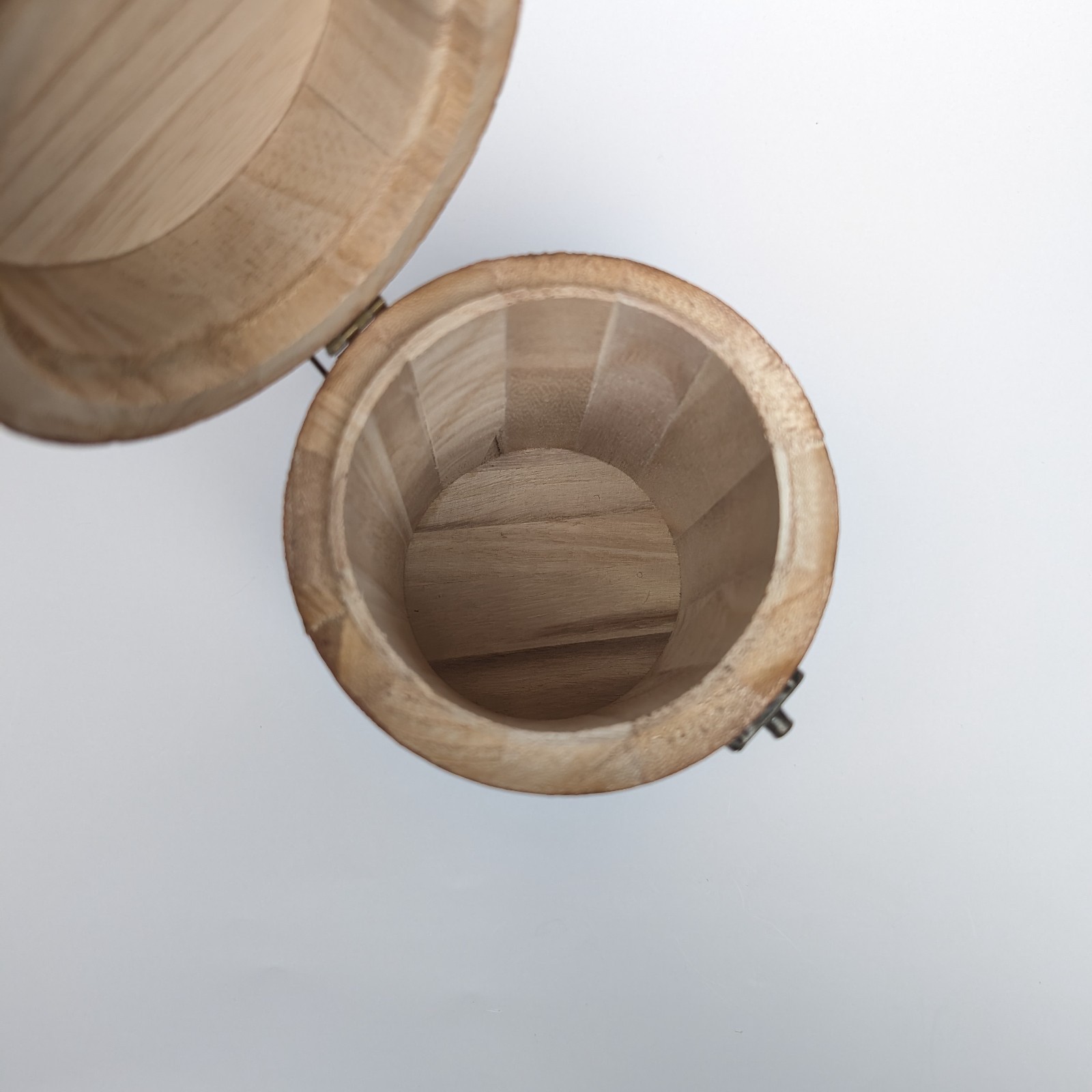 Mrs. Brog Wooden Barrel Cigar and Pipe Tobacco Humidor