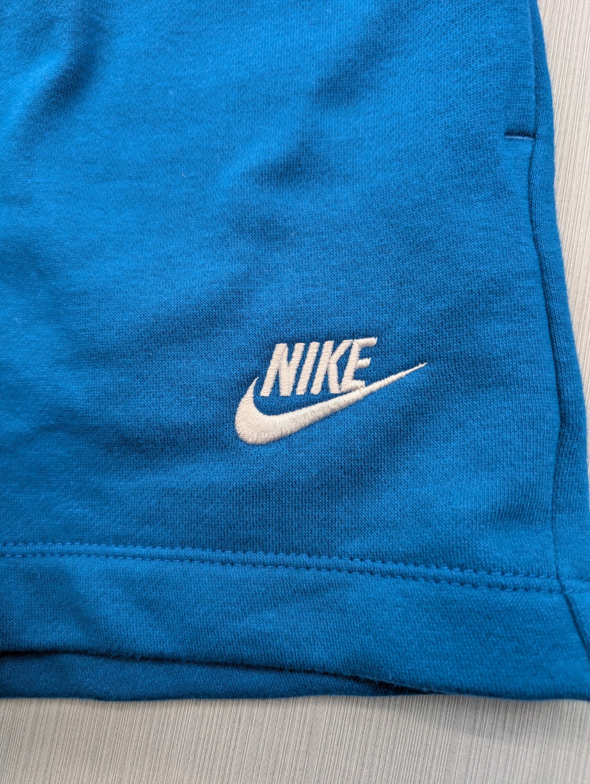 New Nike Club Fleece Mid-Rise Shorts Womens Size Small 3" Blue Green