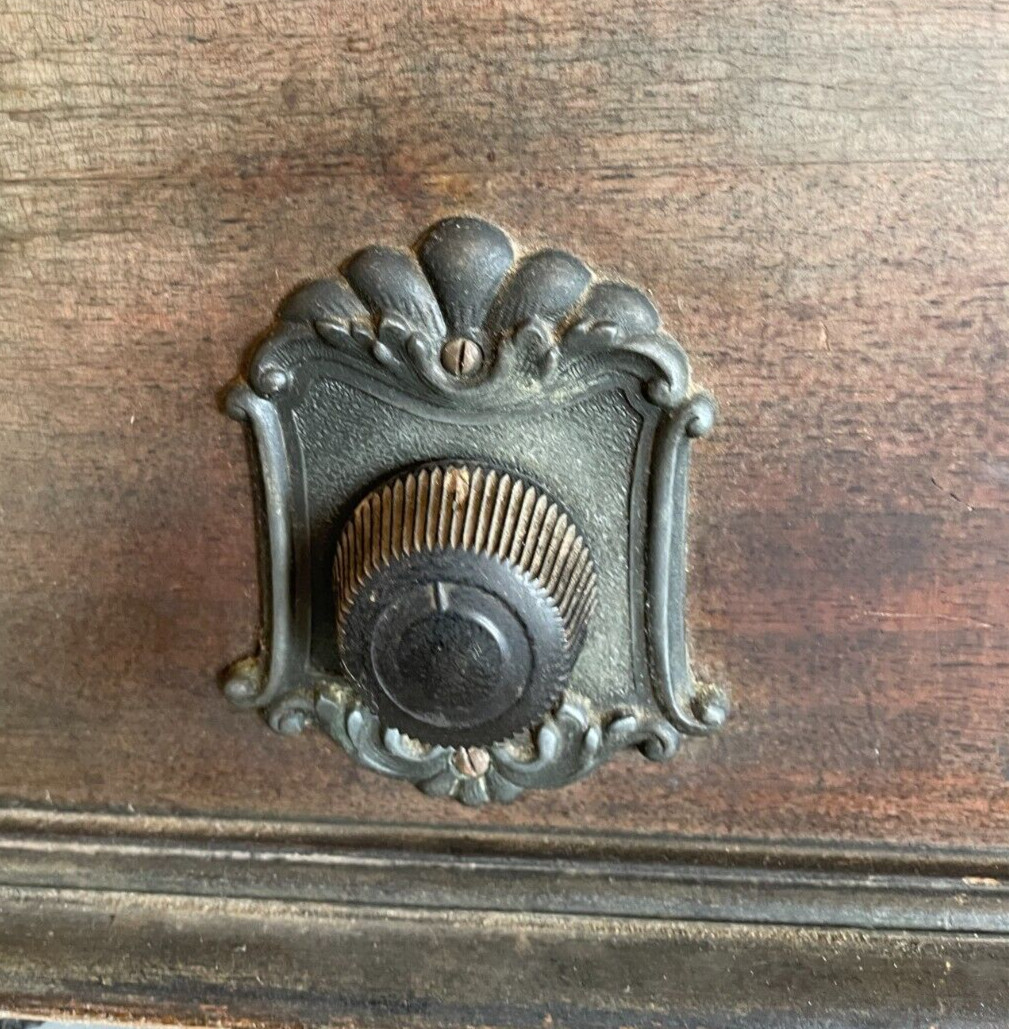 ANTIQUE 1928 RCA RADIOLA 60 Super Heterodyne Complete Tube Radio