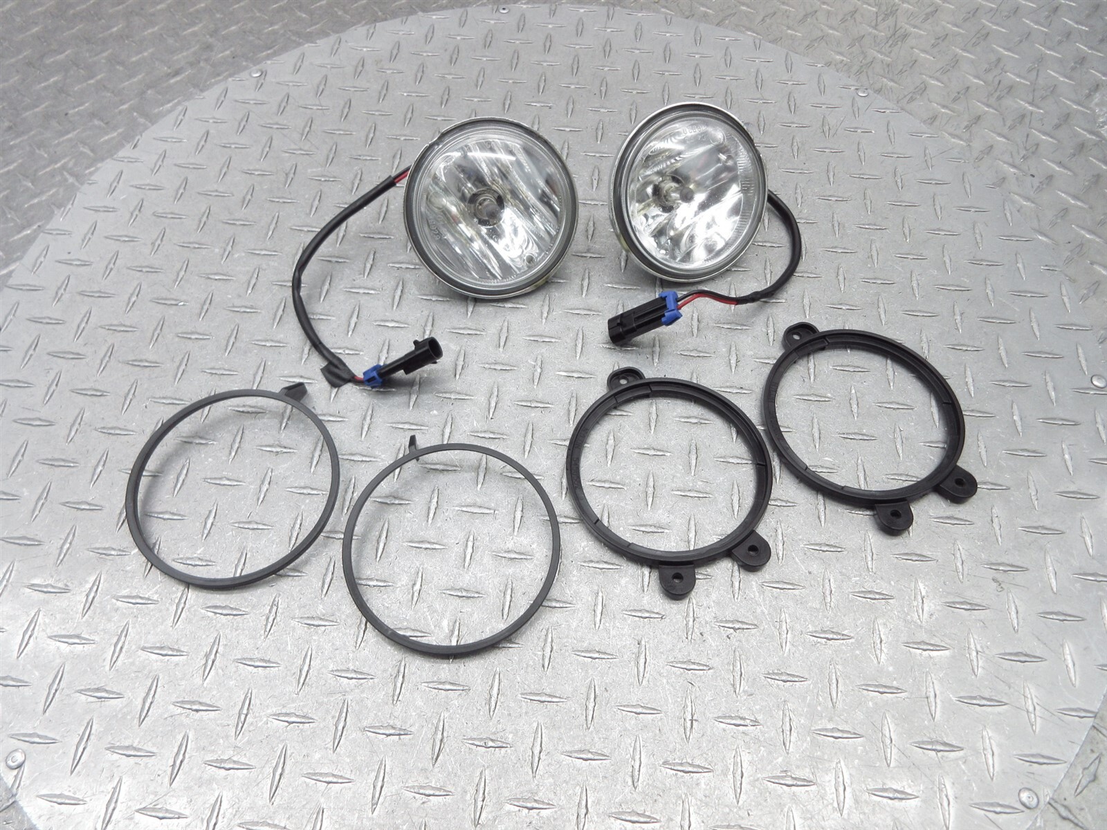 2014 14-18 Indian Chieftain Accessory Running Fog Driving Passing Light Lamp Set