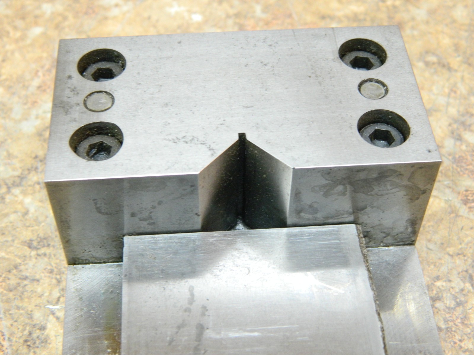 TOOL MAKERS VISE 3-1/2" Opening