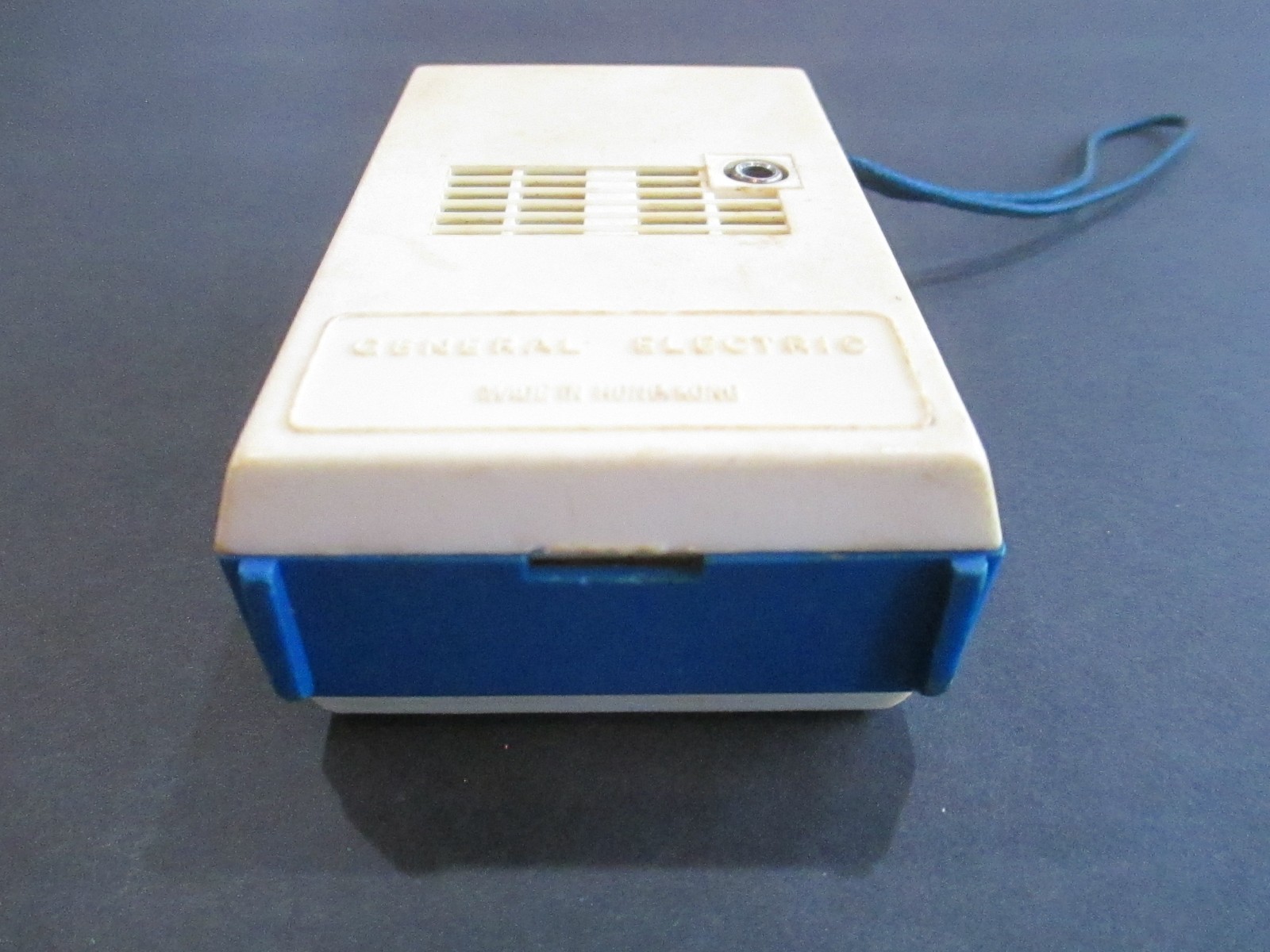 Vintage General Electric GE Spirit of 76 All Transistor Radio WORKING A3