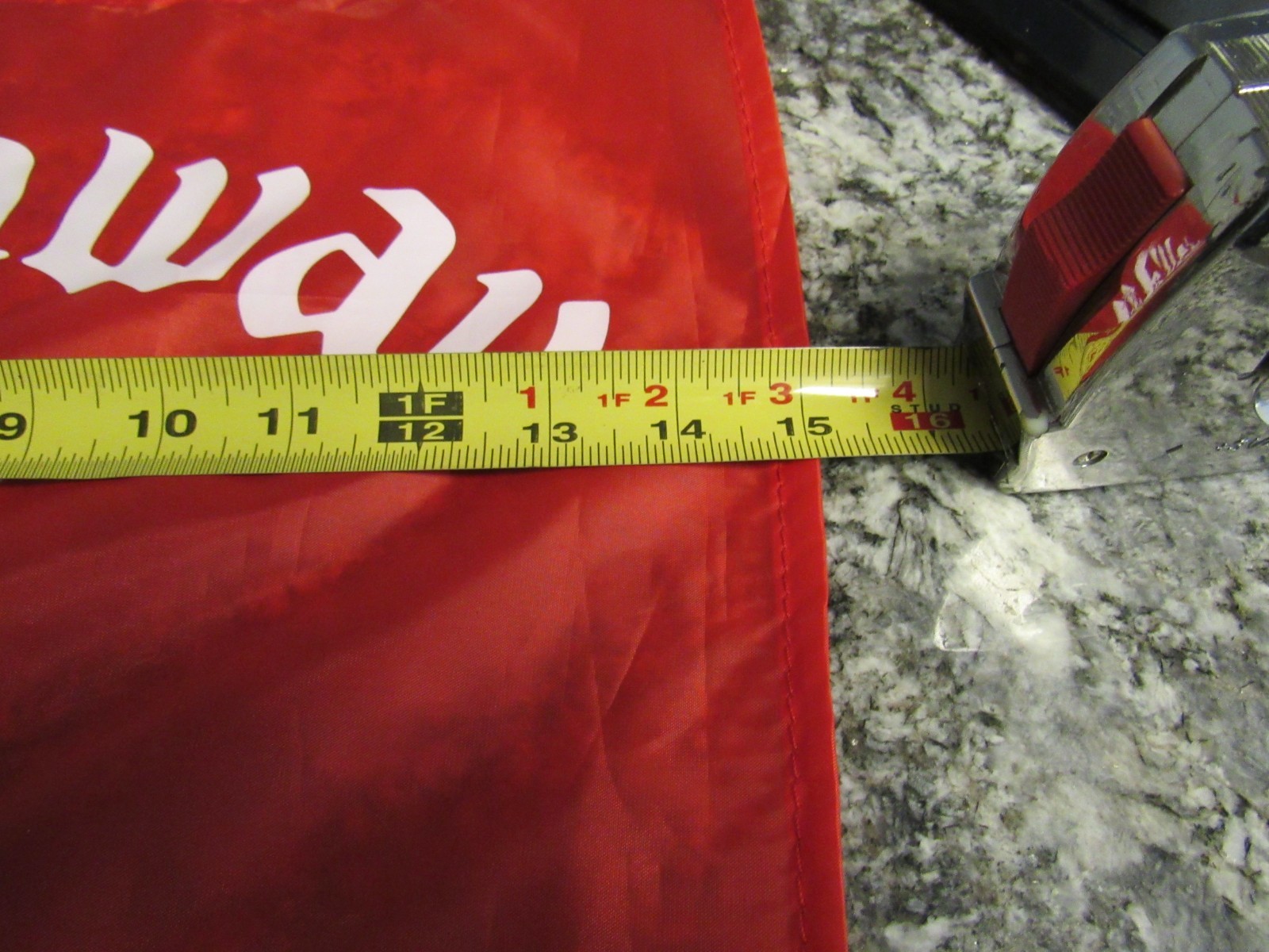 Brand New Callaway Backyard Driving Range Golf Flags For Yard 6.5 Ft. 15 "X 11"