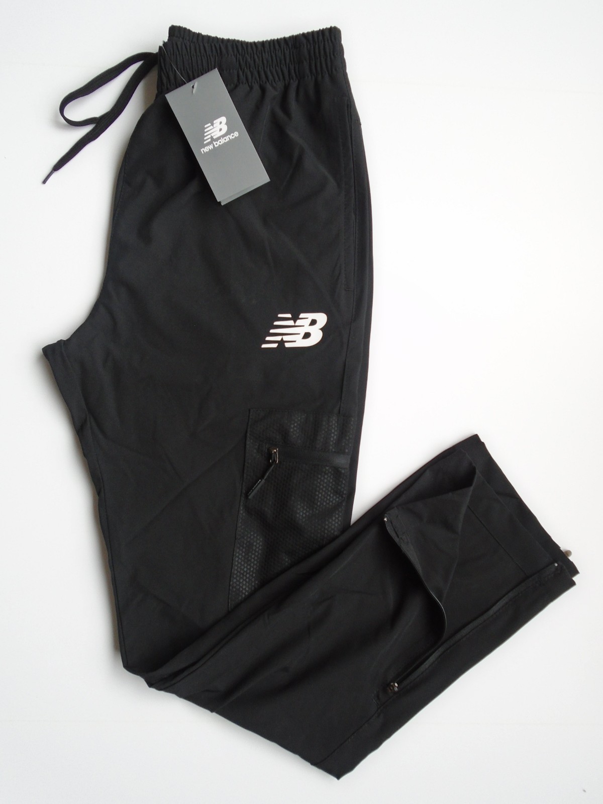 NEW BALANCE All Motion JOGGERS Mens Running Pants Black Cargo Pkt. Size S,M,L,XL