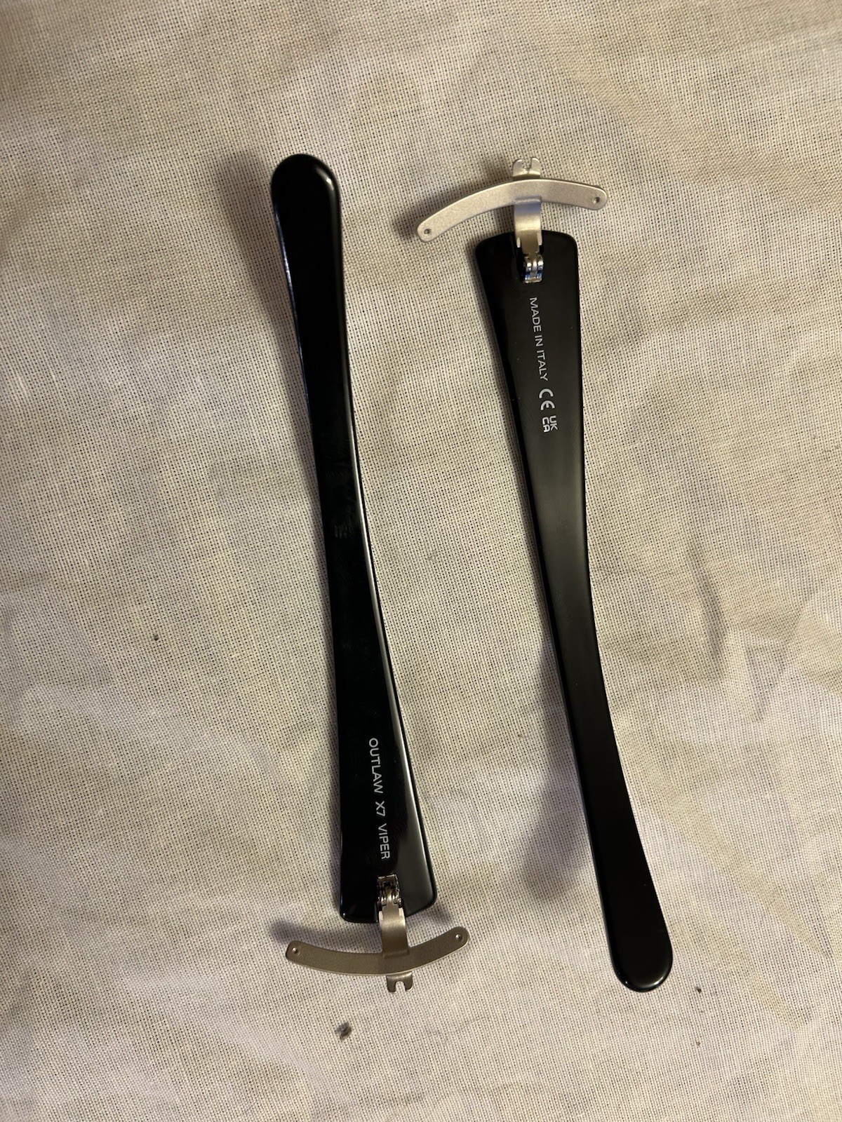 Pilla Outlaw X7 Viper Frames White x/ Black Scroll