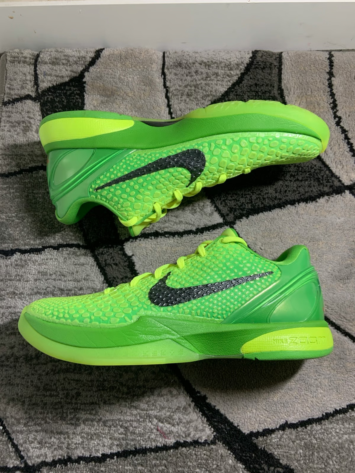 Grinch Kobe 6 Protro CW2190-300 Men's Size US 7 - 12