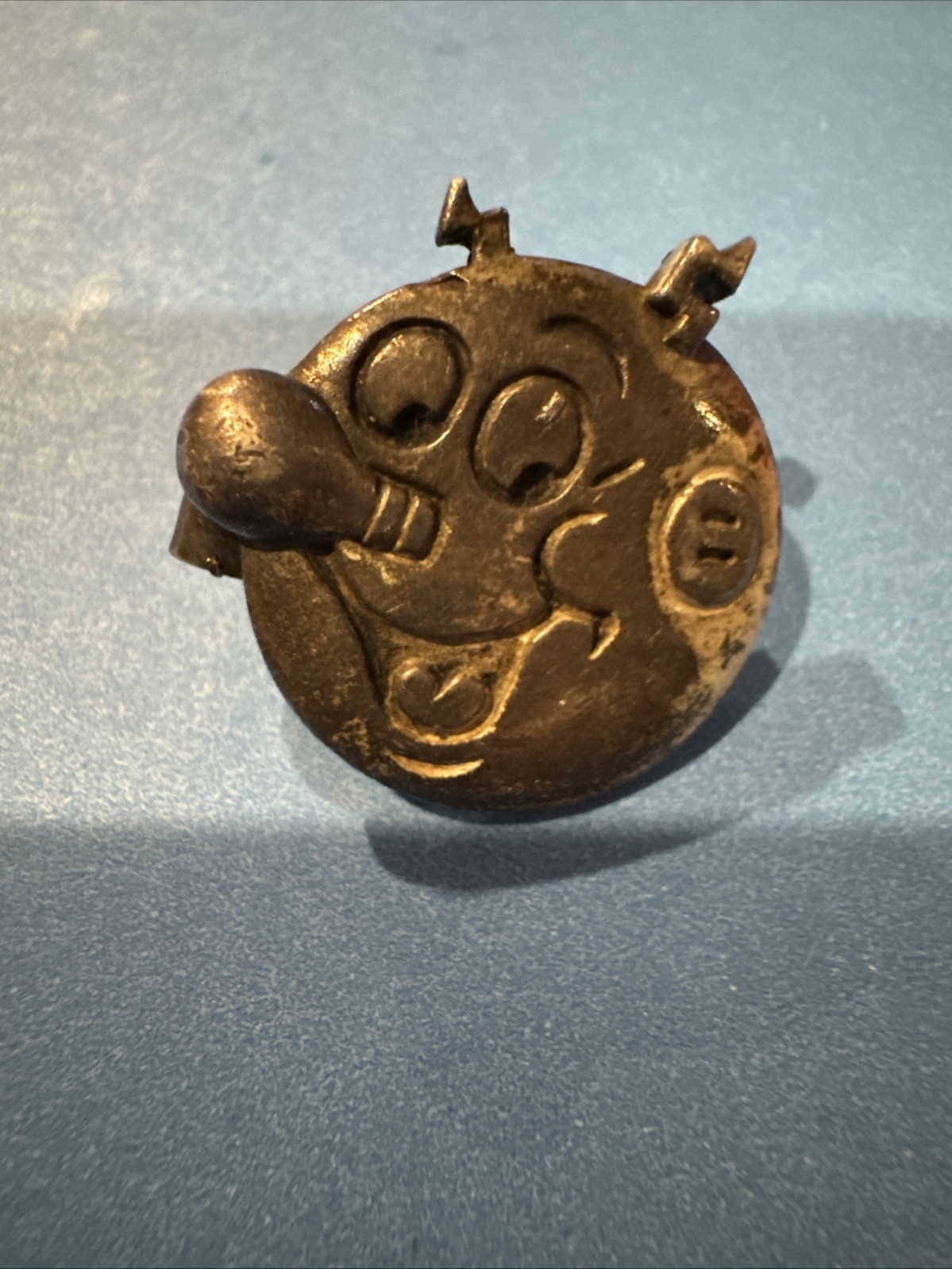 Vintage Reddy Kilowatt Silver Tie Tack Pin