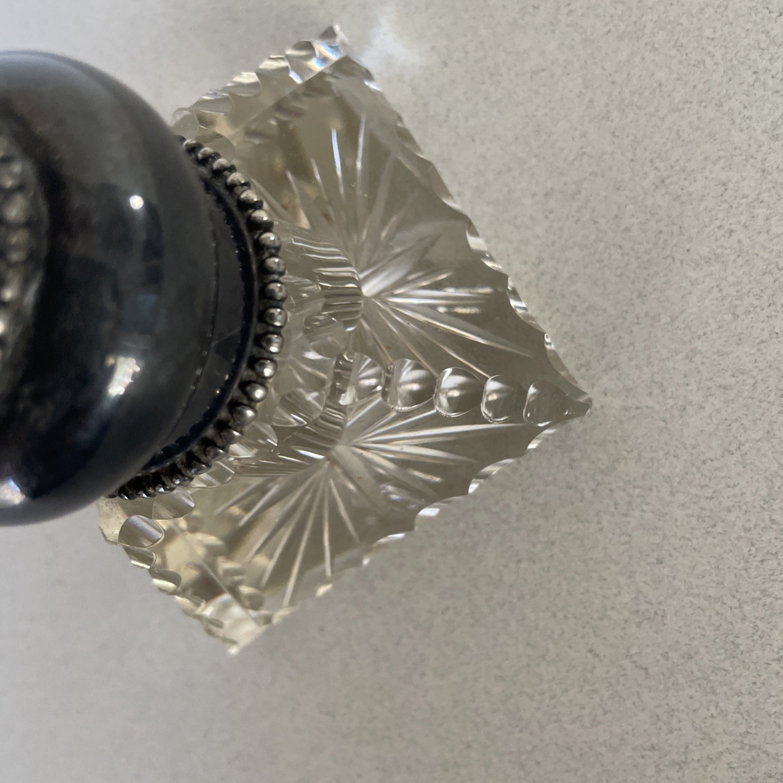 ANTIQUE RARE STAR CUBED CUTBASE SILVER VICTORIAN LADY TOP HINGED SILVER INKWELL