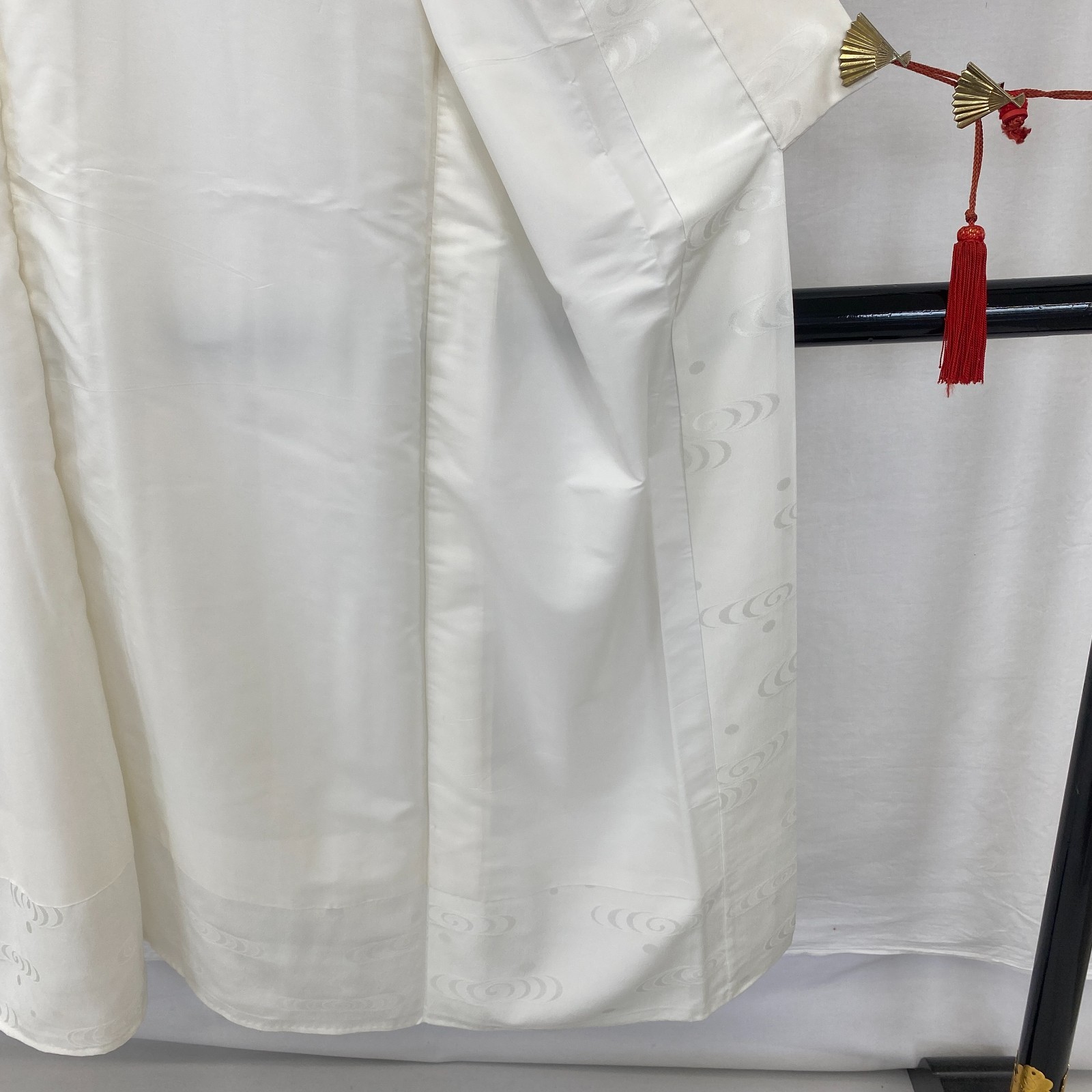 Japanese Vintage Kimono Juban Polyester White Traditional Authentic Length 53 in