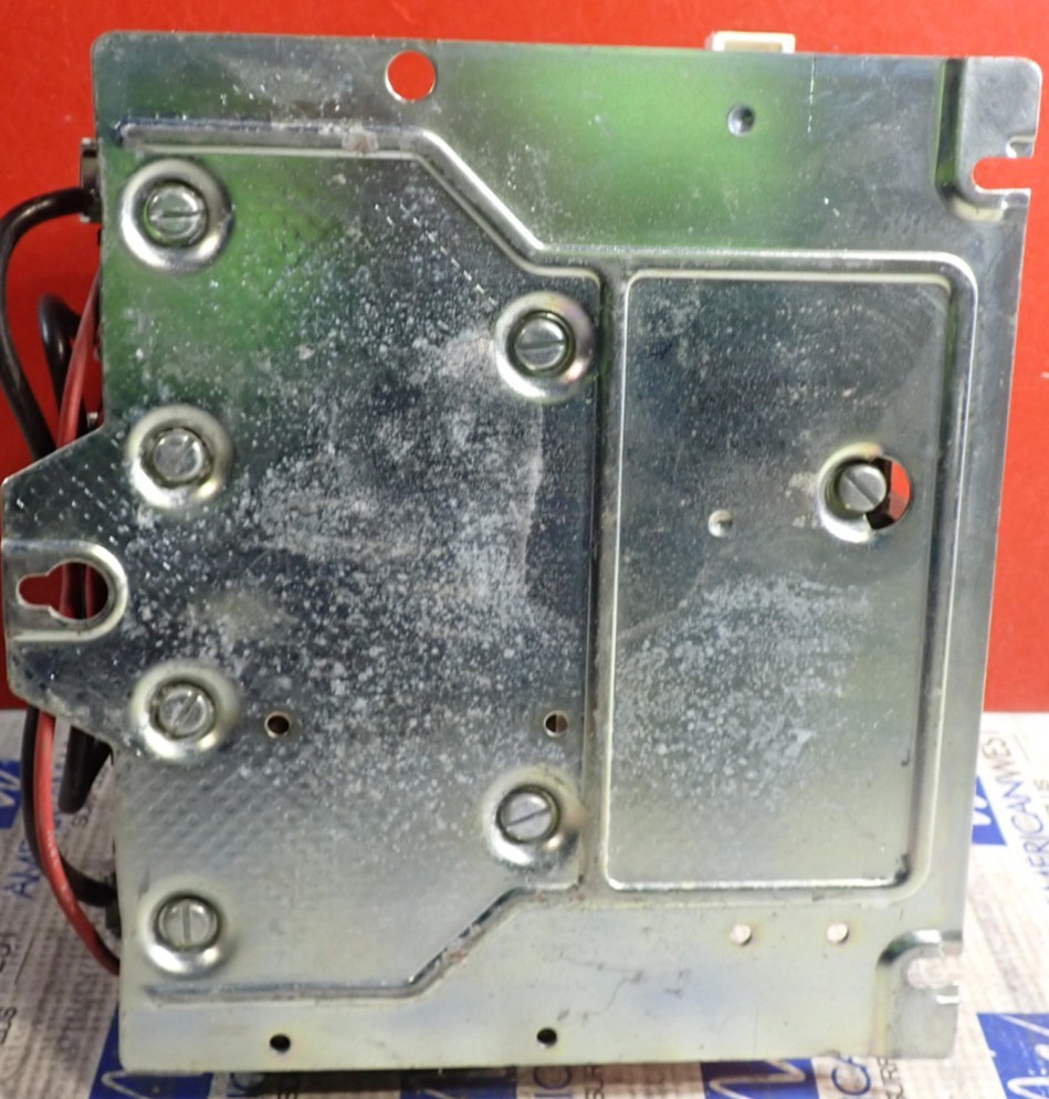 Cutler Hammer A50AG0 Size 00 Reversing Starter 3 Phase 9 Amp w/ C320KB2 S939