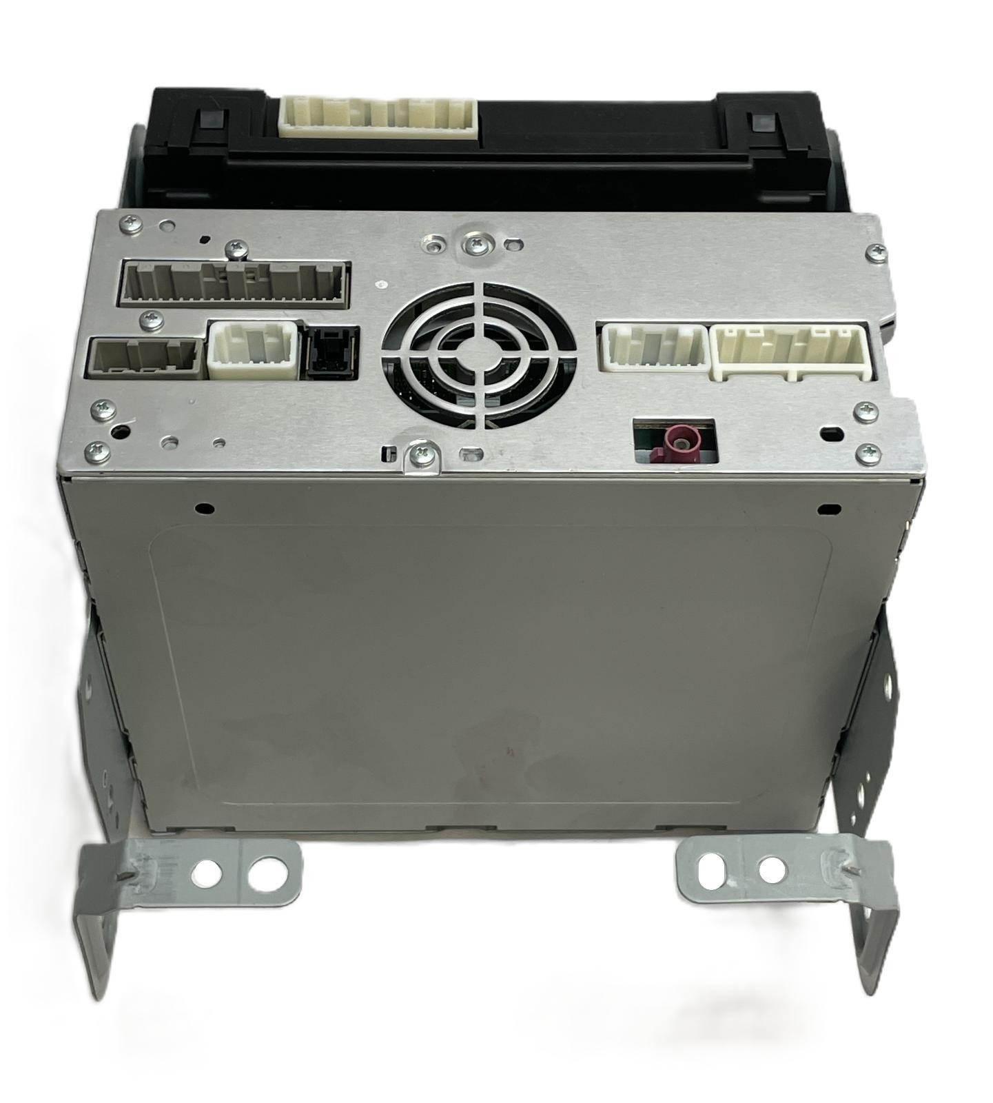 2017 INFINITI Q50 A/V AM-FM-CD-Receiver OEM 28330-4HB4A Temperature Control