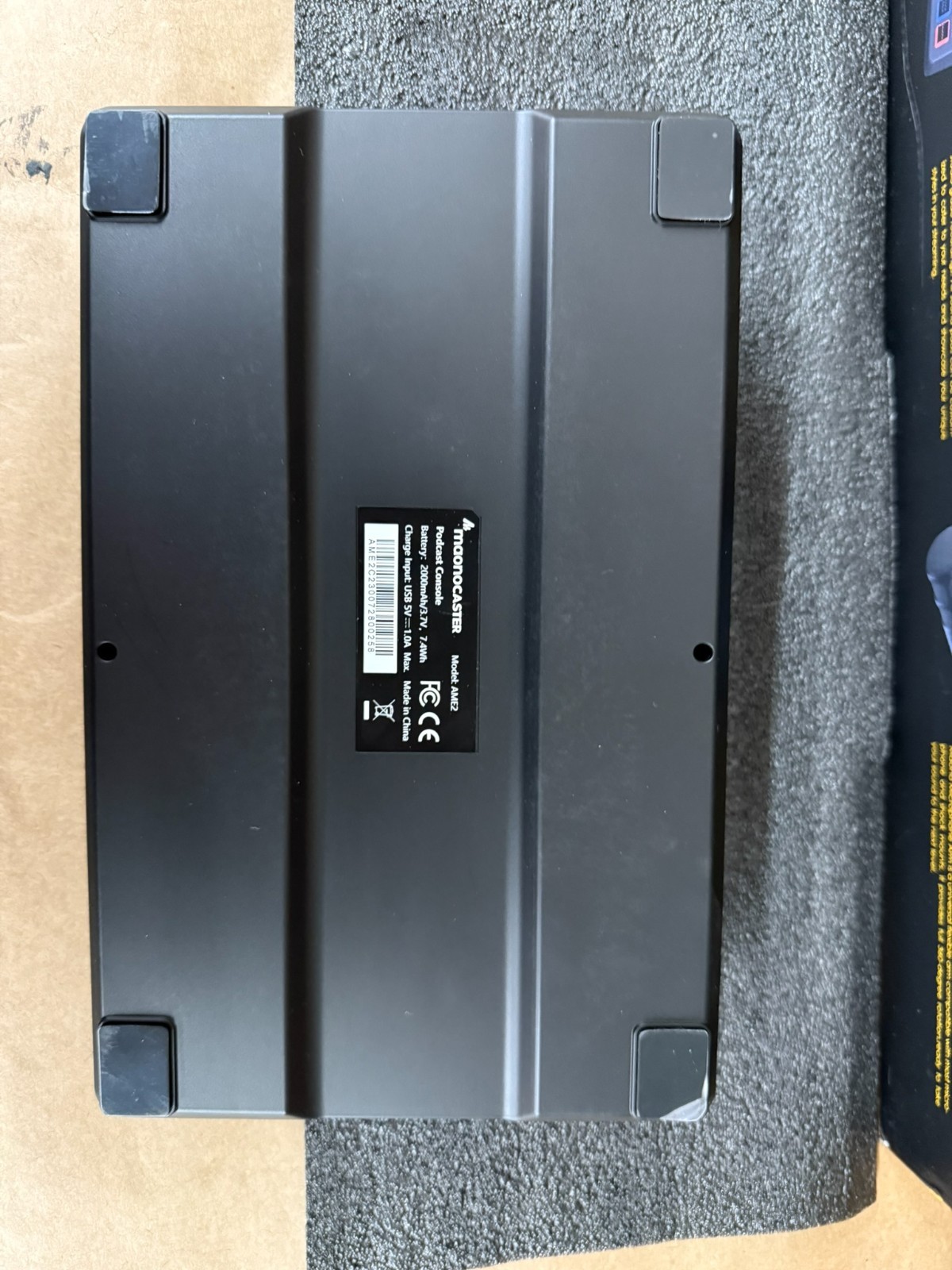 MAONO Podcast Equipment Audio Interface ,XLR Dynamic Micropshone AME2C