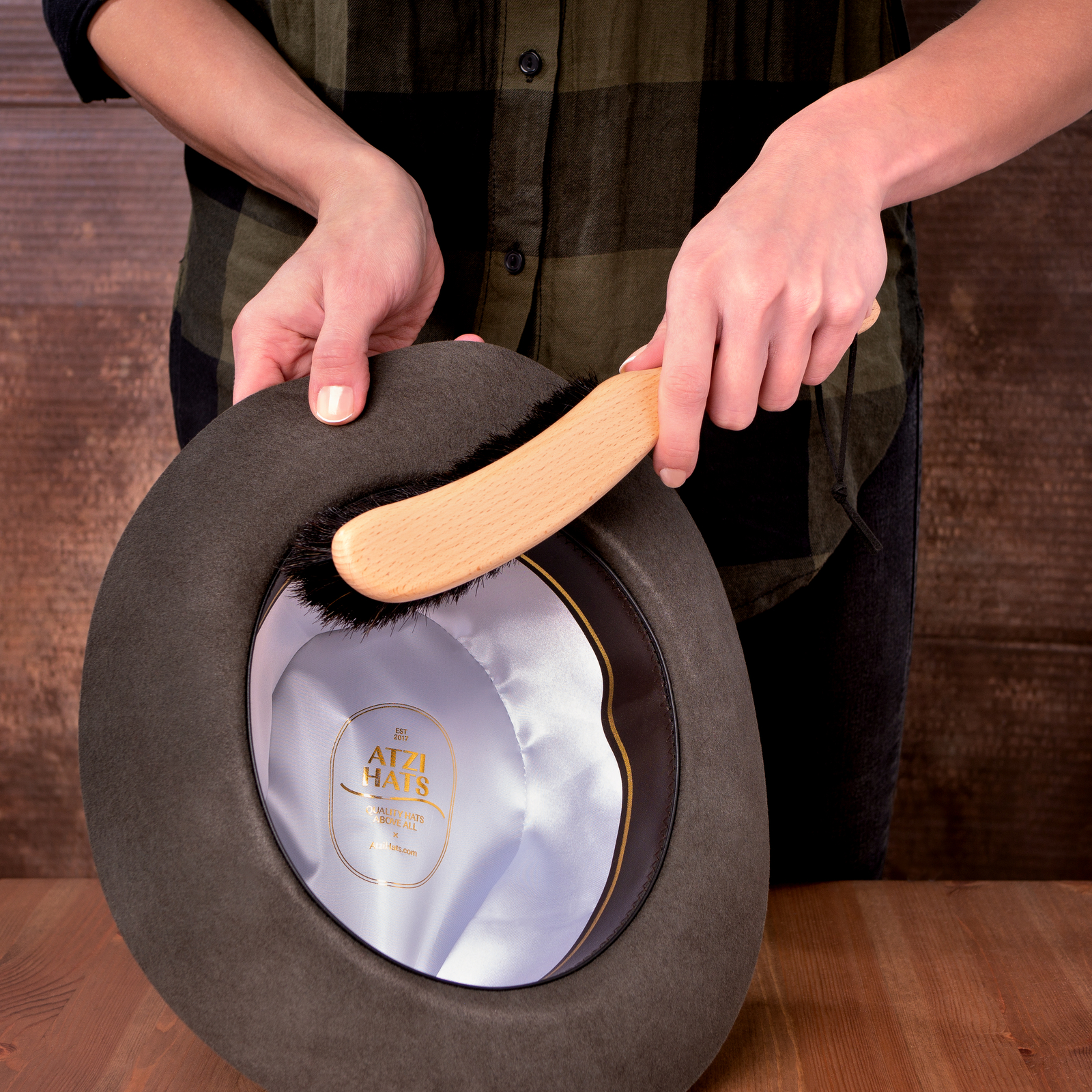 Deluxe Horsehair Hat & Lint Brush with Beechwood Handle