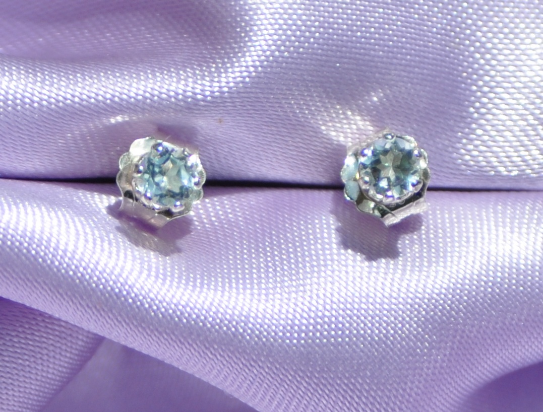 4MM PETITE ROUND AQUAMARINE EARRINGS IN .925 STERLING SILVER