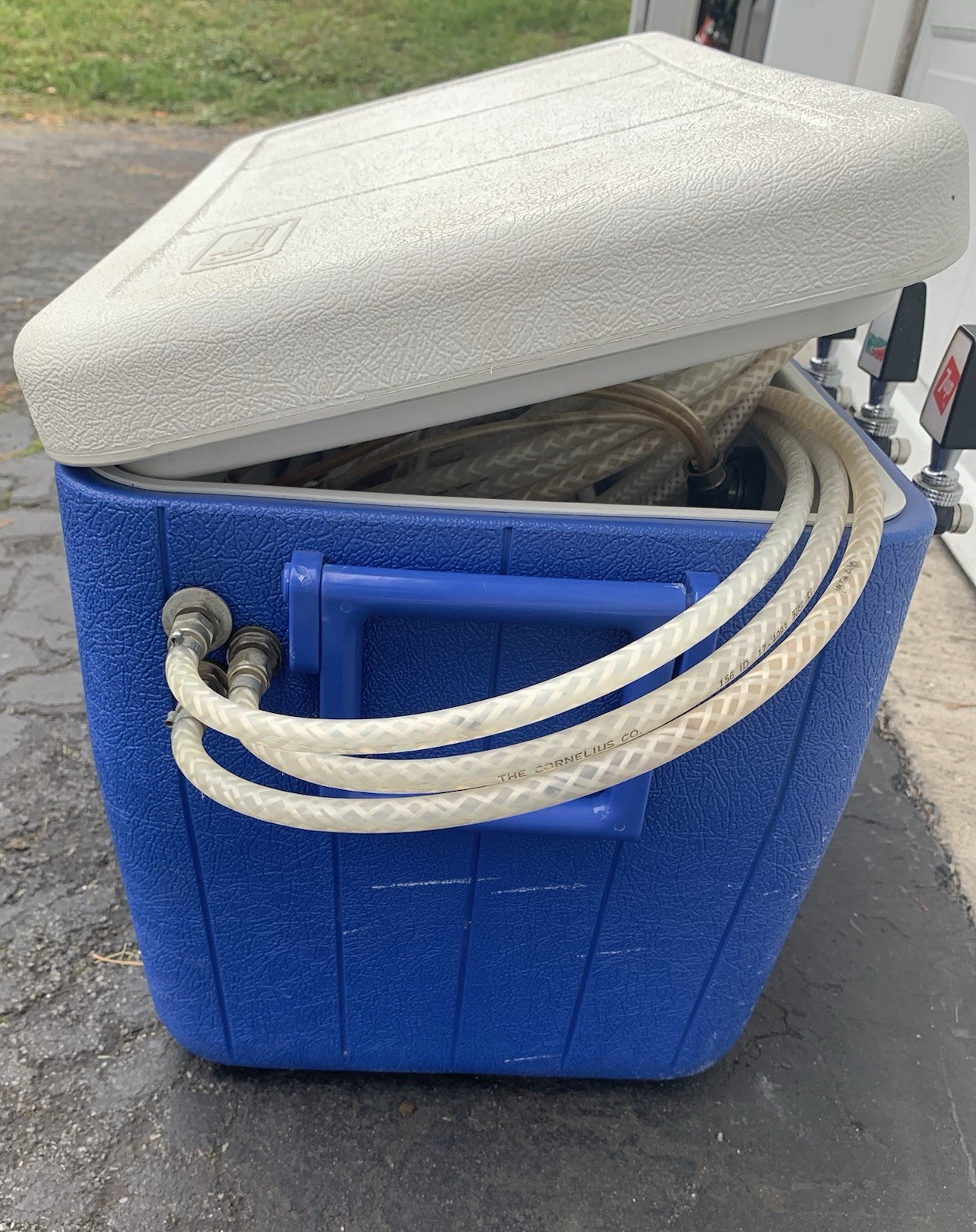 Jockey Box Coleman Cooler Pop w/ 3 Faucet Pepsi 7up Mountain Dew 5248-5286-5296