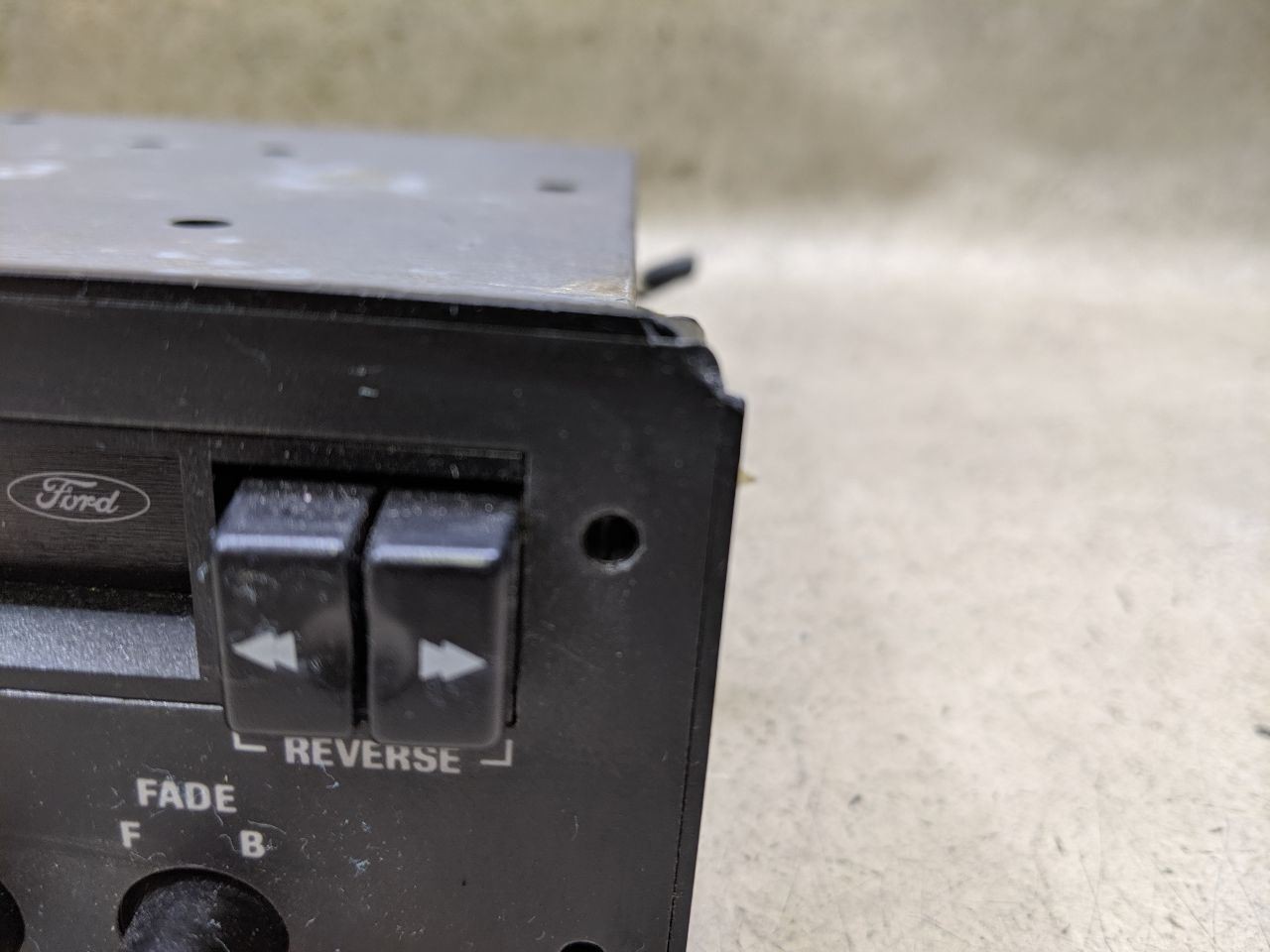 Stereo Radio AM FM Cassette With Clock Fits 91-92 FORD EXPLORER e10-70/203987