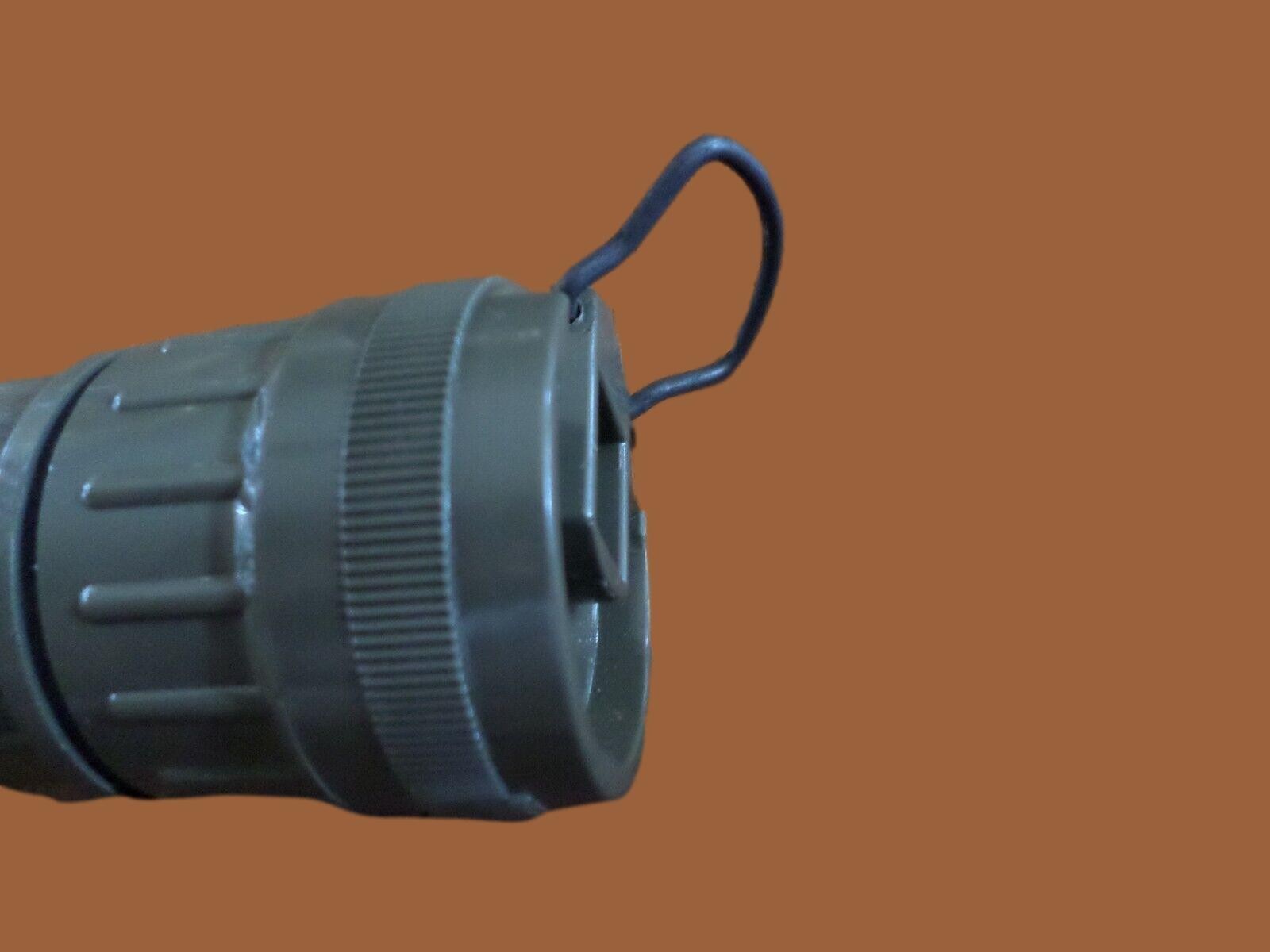 U.S MILITARY ISSUE ANGLE HEAD FLASHLIGHT FULTON MX-991/U OD GREEN U.S.A MADE NEW