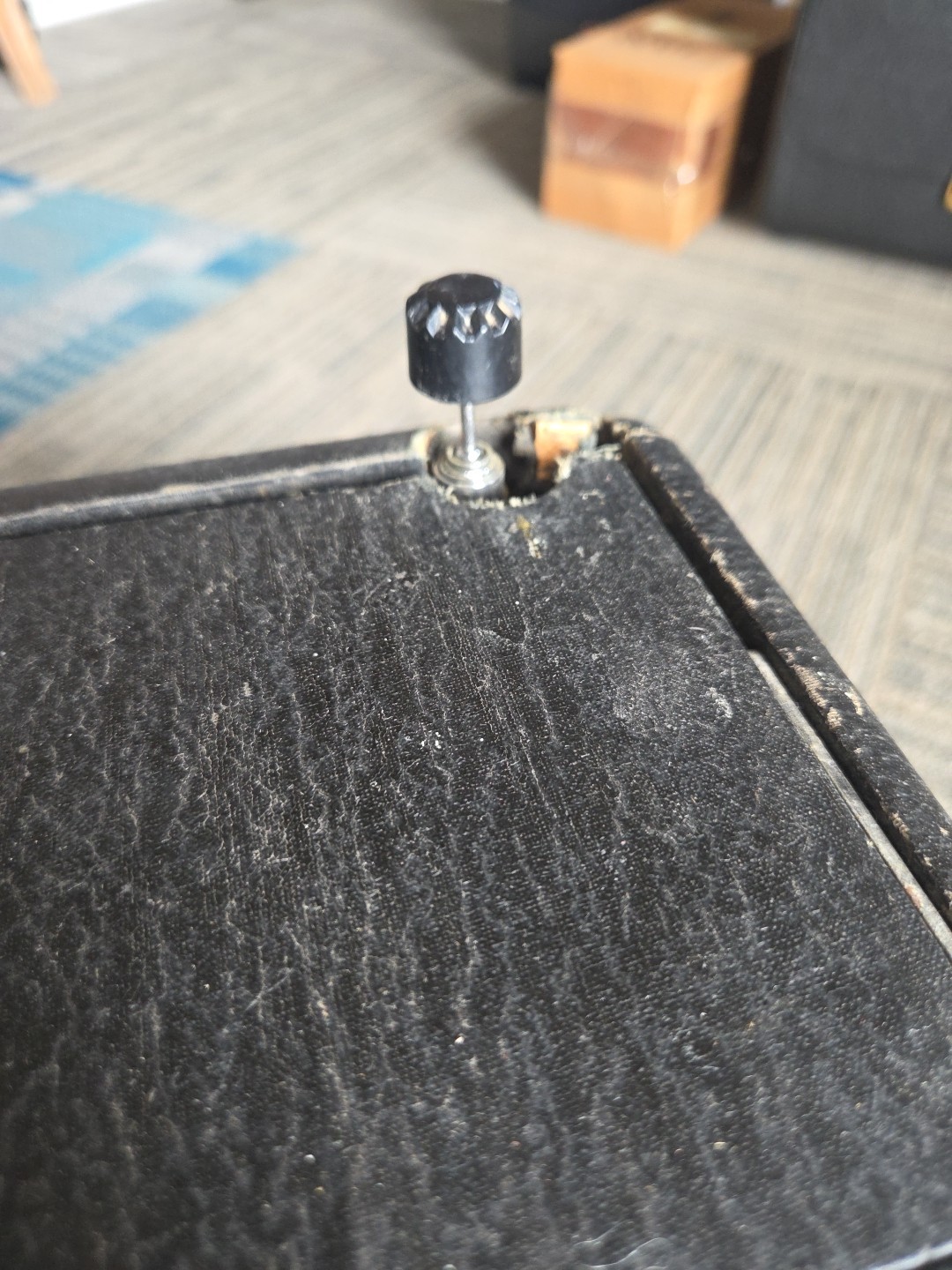 Vintage Zenith Transoceanic Radio G500 Chassis 5G40 - Turns On. For Restoration.