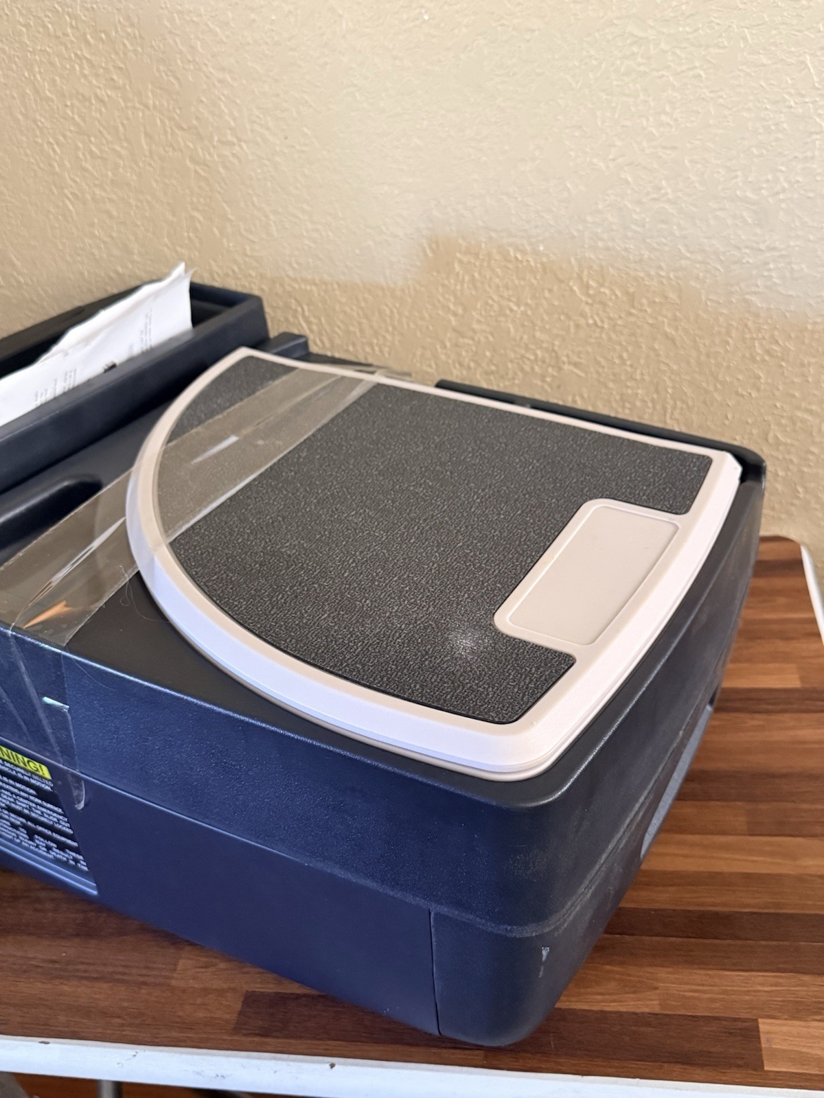 AUTOEXEC CAR DESK WITH EXTENDABLE WRITING SURFACE AND SUPPLY ORGANIZER