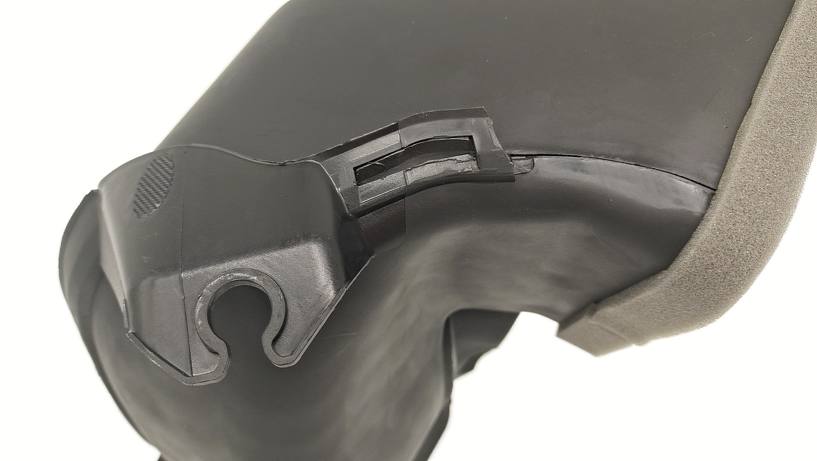 Engine Air Intake Duct Hose for Dodge Challenger 3.6L Charger Chrysler 300 11-23