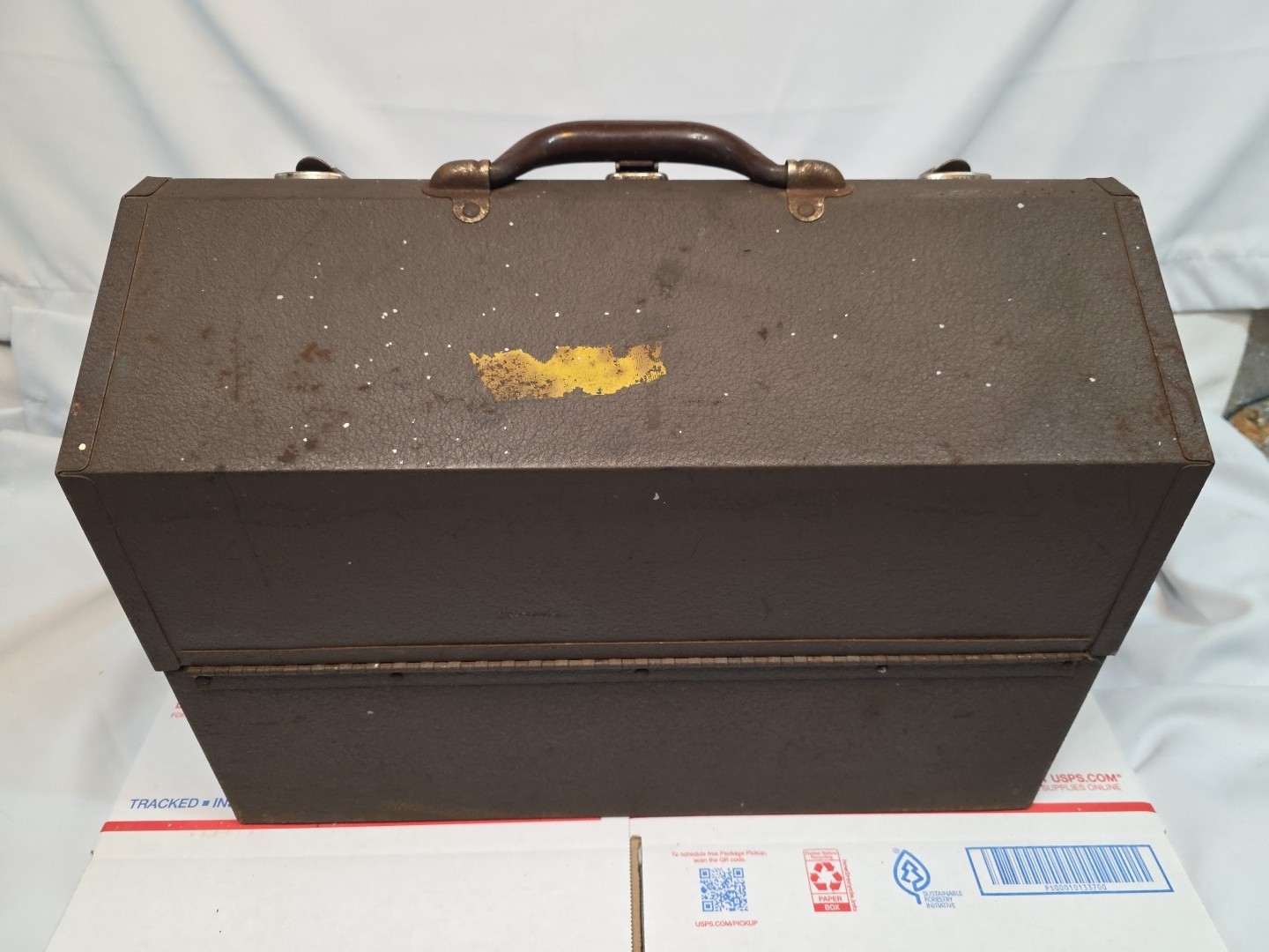 Vintage Kennedy Kits 1018 Cantilever Style Toolbox Tool Box Brown