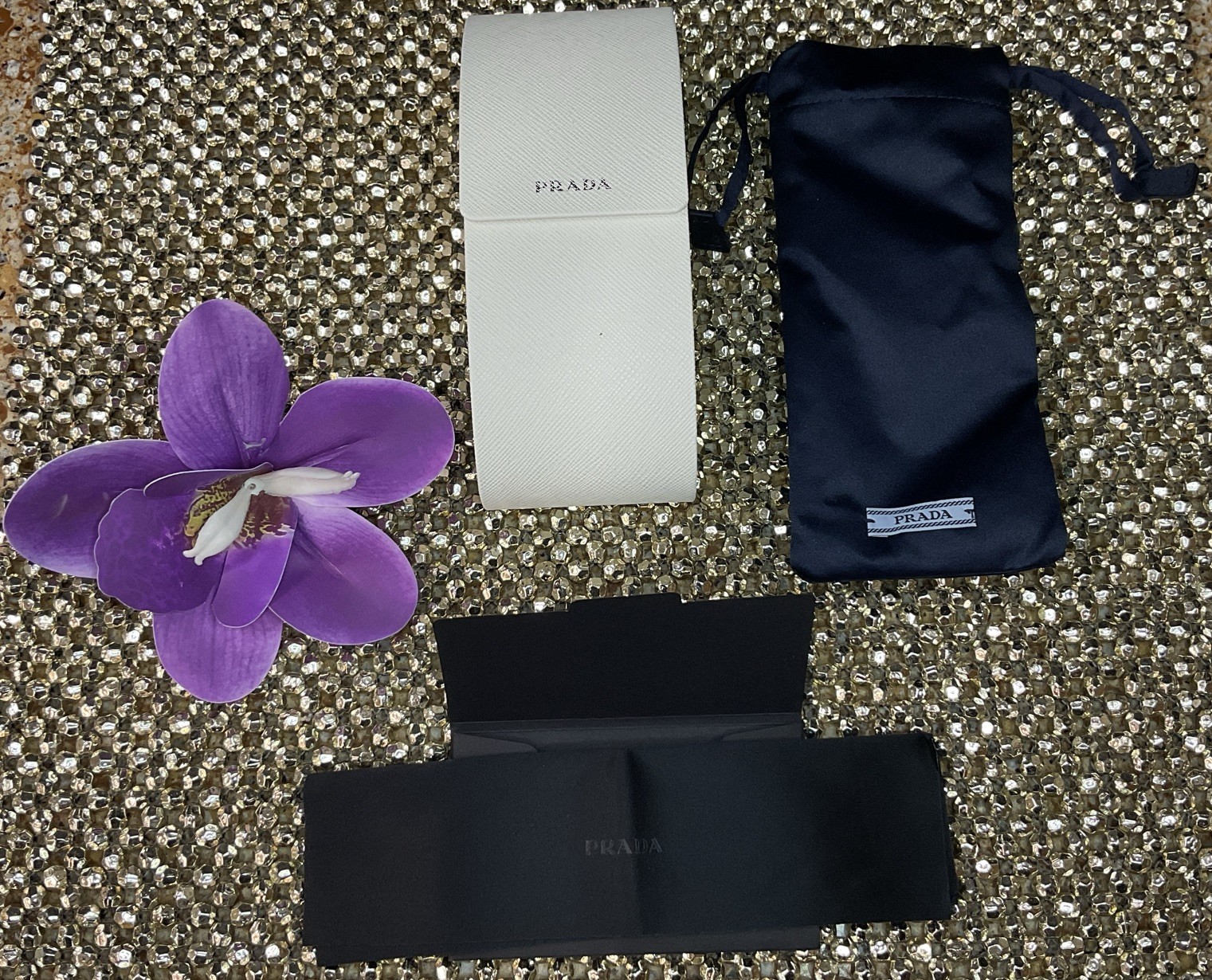 Prada XL Flip Top Eye/Sunglasses Saffiano Hard Case Drawstring Case & ClothWhite