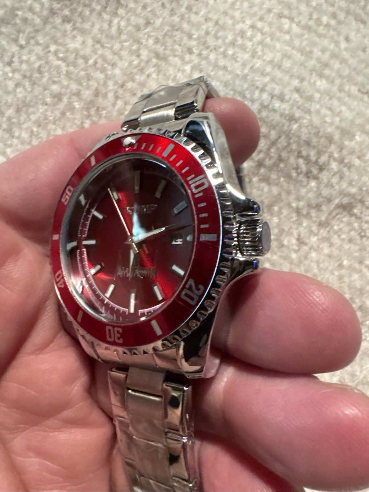 TRUMP VICTORY - Fight Fight Fight - RED BEAUTY - COMMEMORATIVE WATCH