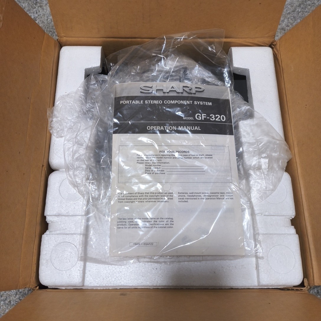 SHARP GF-320 VTG. BOOMBOX STEREO. NEW OLD STOCK