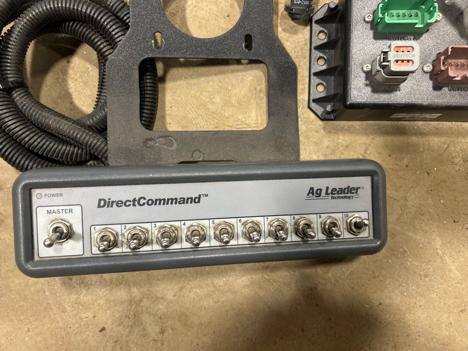 Ag Leader Direct Command Switchbox PN 4000434 & Aux Module PN 4000437
