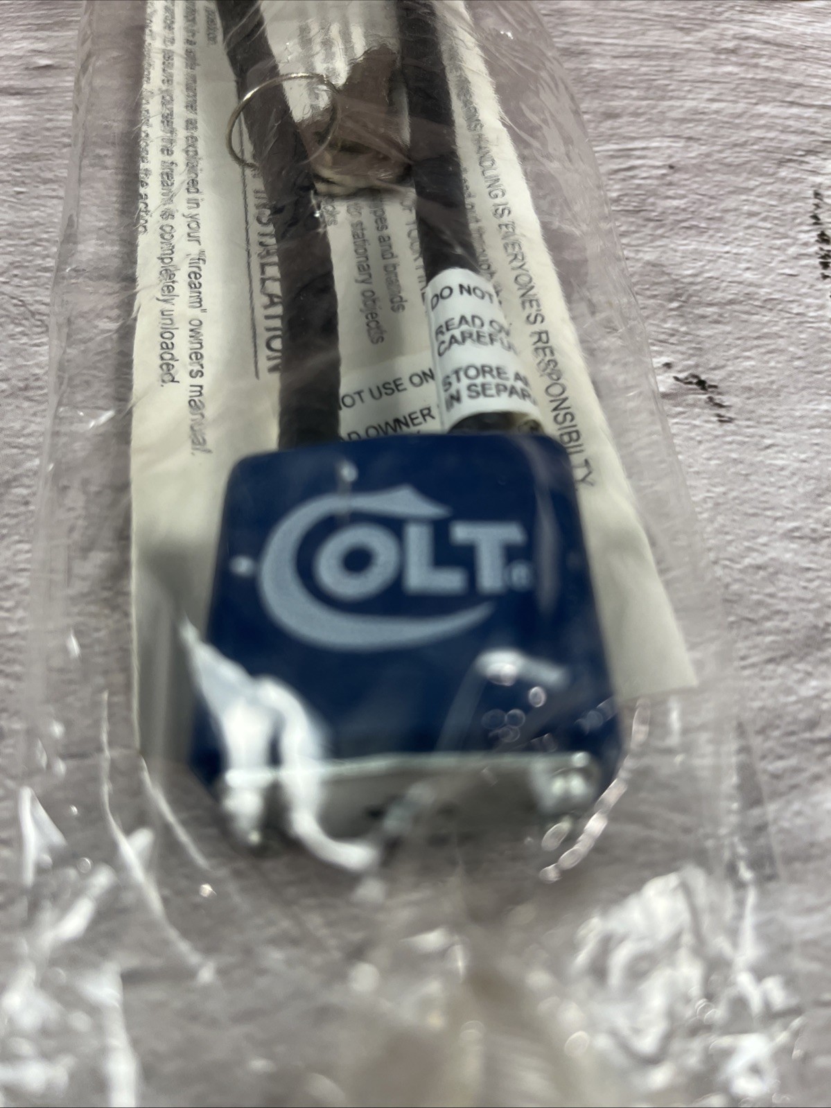 COLT Factory Cable Lock Pistol Lock with 2 Keys New In Package