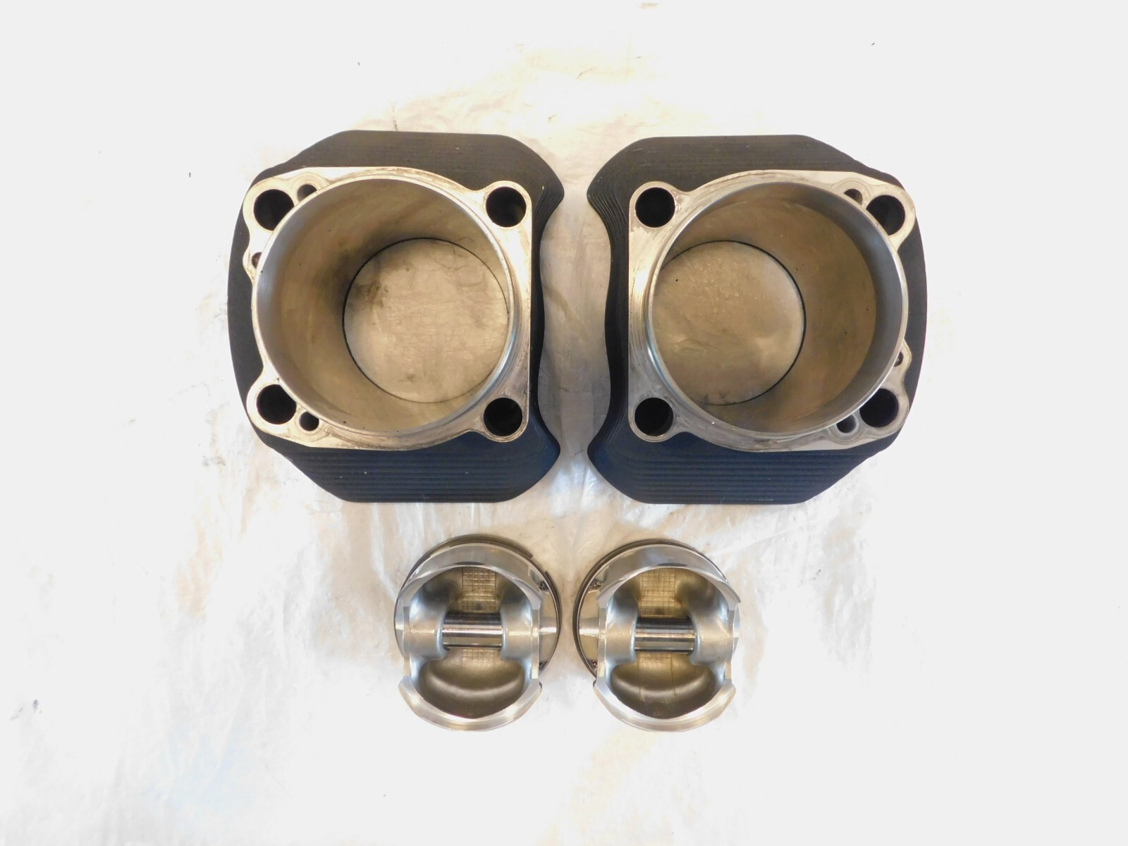 Harley Davidson Sportster 1200 48 Forty-Eight Engine Cylinders Barrel & Pistons