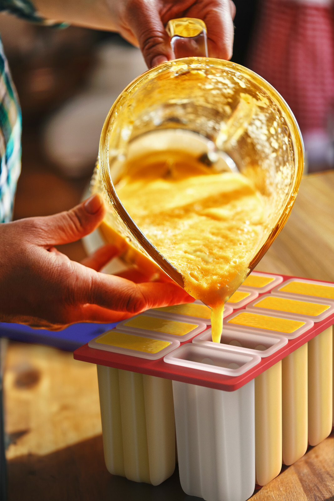 USA BPA FREE Frozen Popsicle Molds, Ice Cream Pop Maker Freezer Tray Fruit Kit