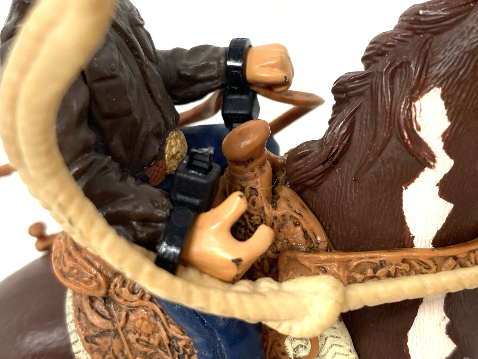 Schleich 2 Texas Longhorn Bulls, Horse & Cowboy Roping Figurines