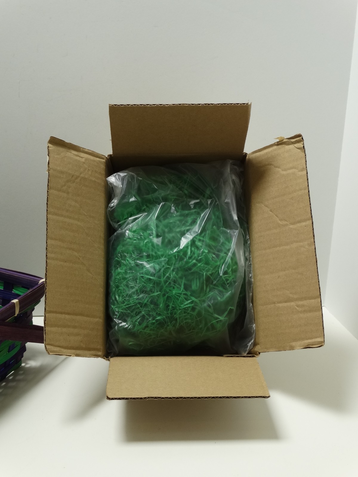 Vintage GREEN EASTER GRASS Putz Village or Basket WAX PAPER ~ 1 oz / 28 g NOS