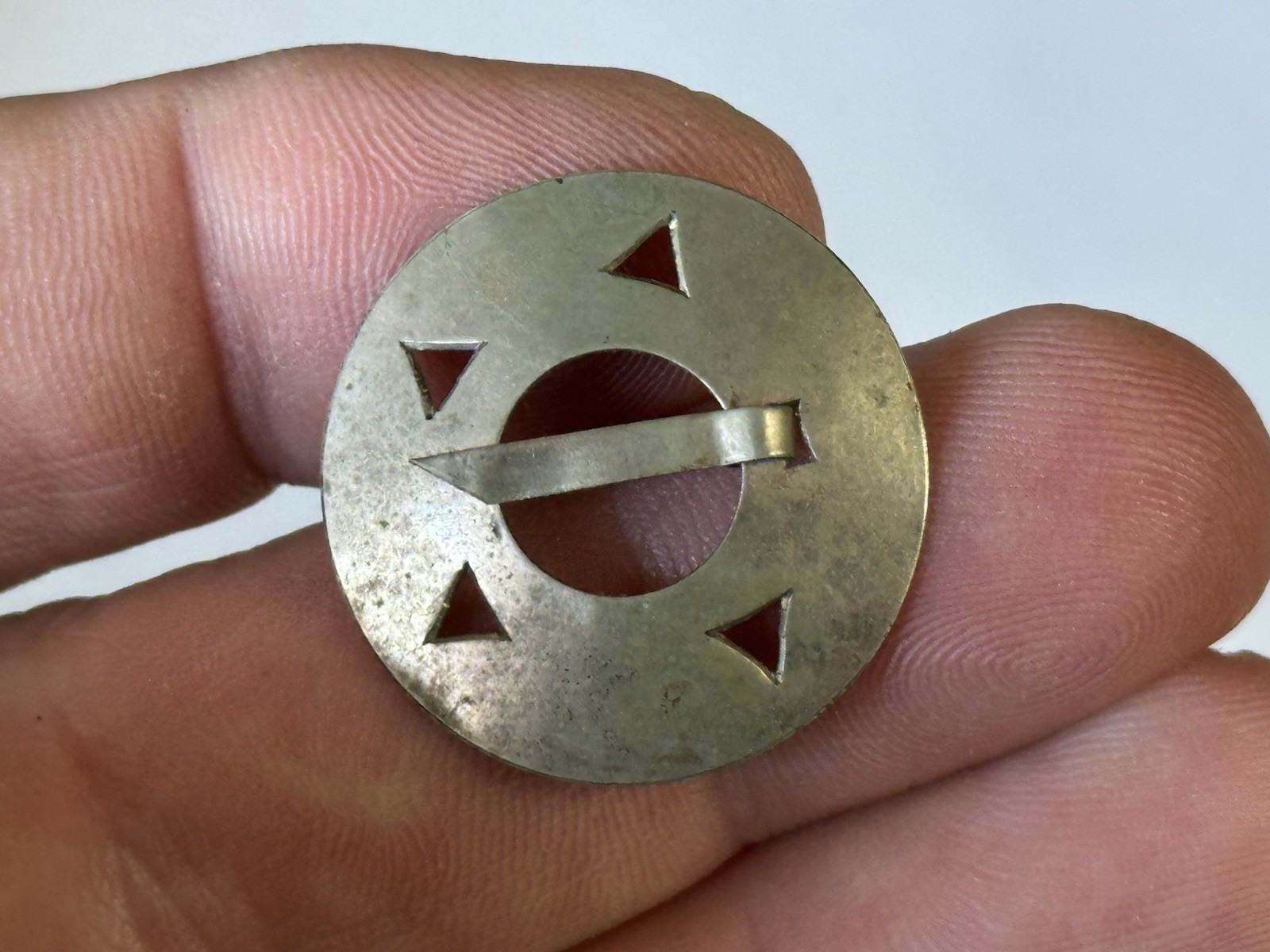 1700's SILVER FUR TRADE ERA DECORATED BROOCH ENGRAVED GORGET PIN ~ NICE EXAMPLE