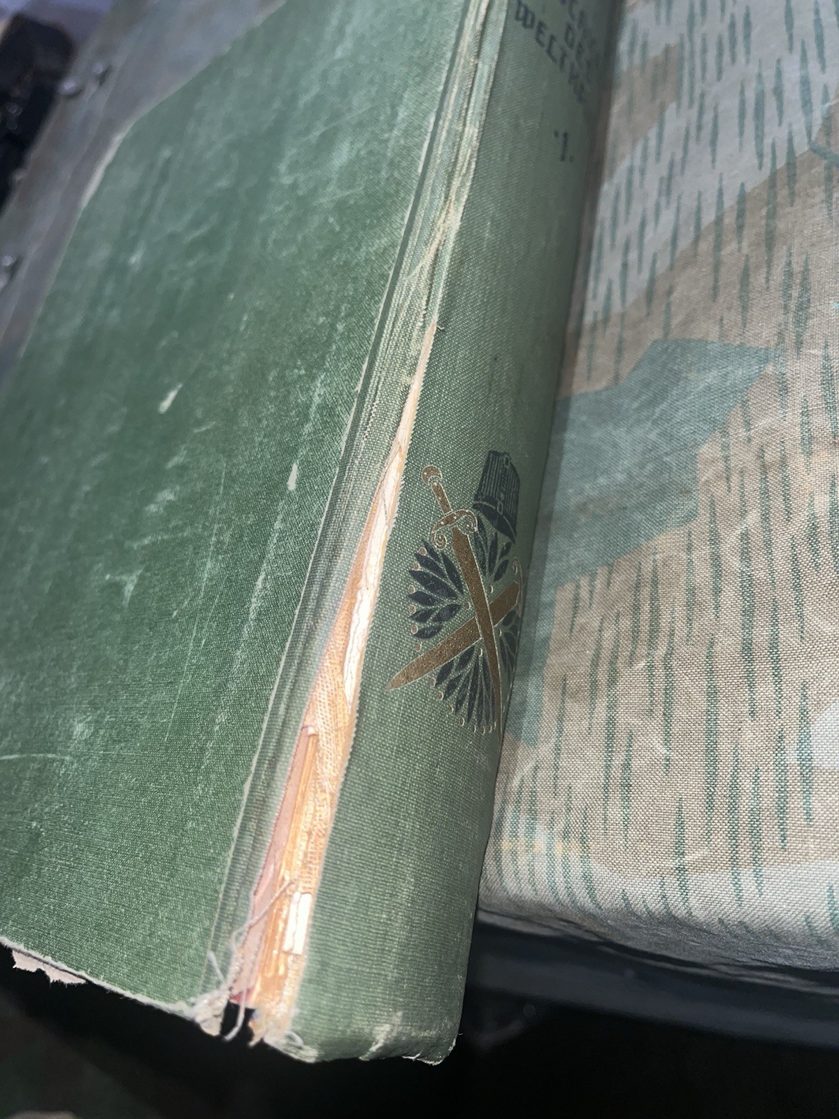 WW2 German Era Original Die Geschichte Des Weltkriegs Book #1 on German Military