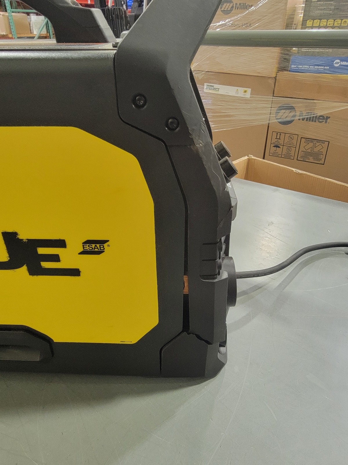 Damaged ESAB Rogue EMP PRO 210 Multi Process Welder (0700301085)